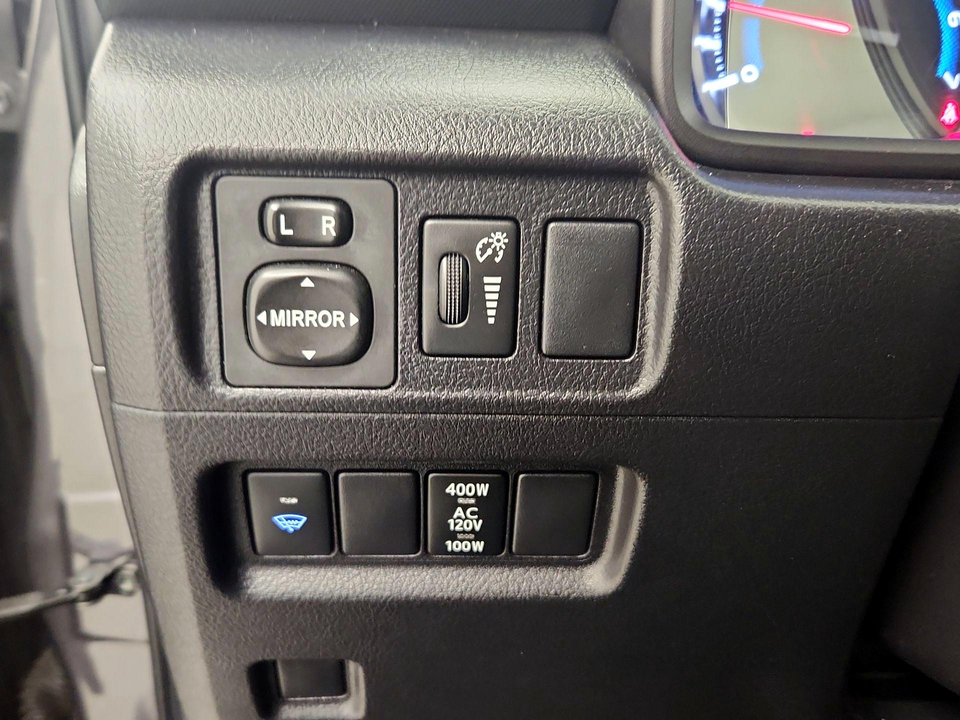 Thumbnail: 2018 Toyota 4Runner - 13