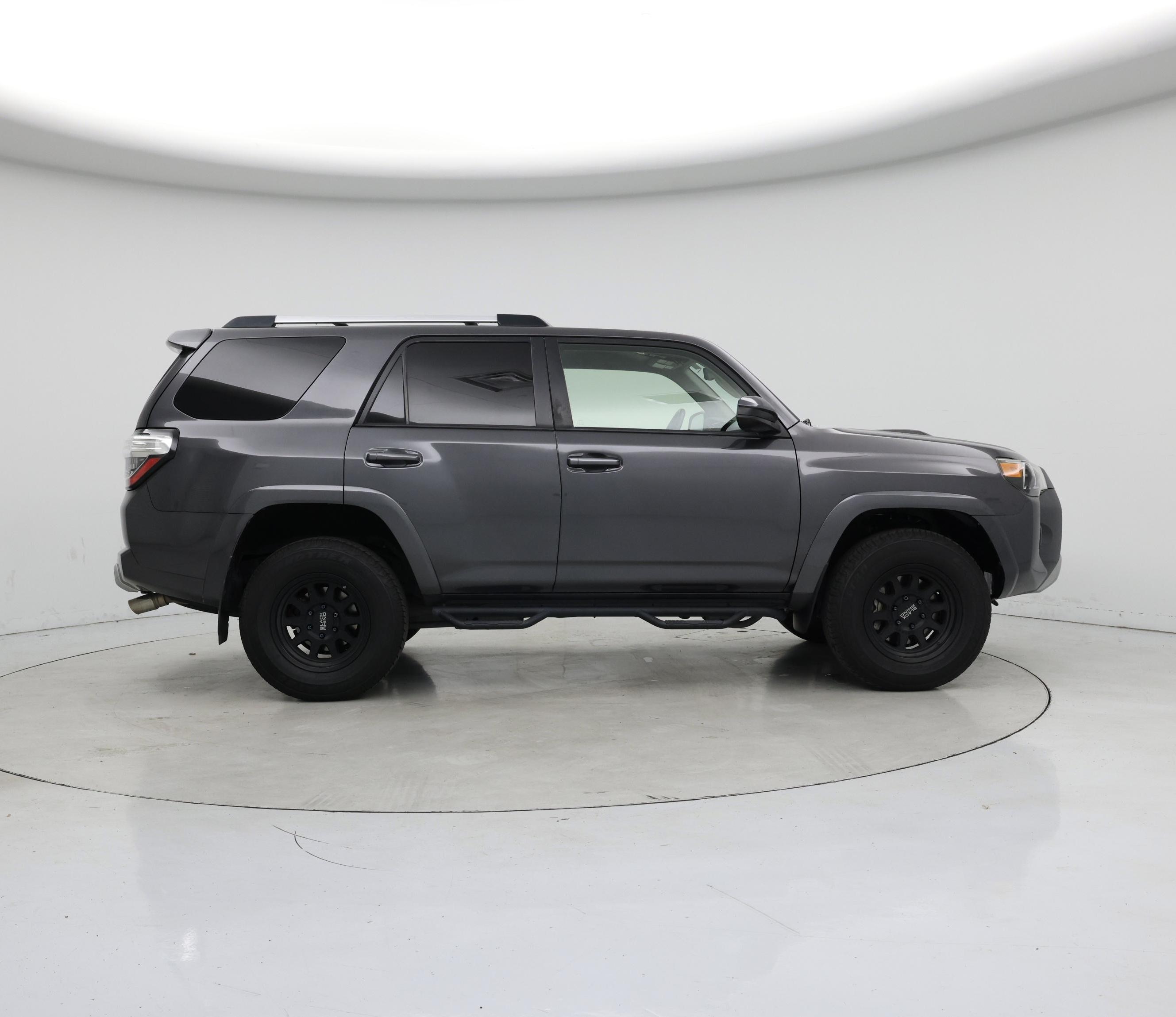 Thumbnail: 2018 Toyota 4Runner - 7