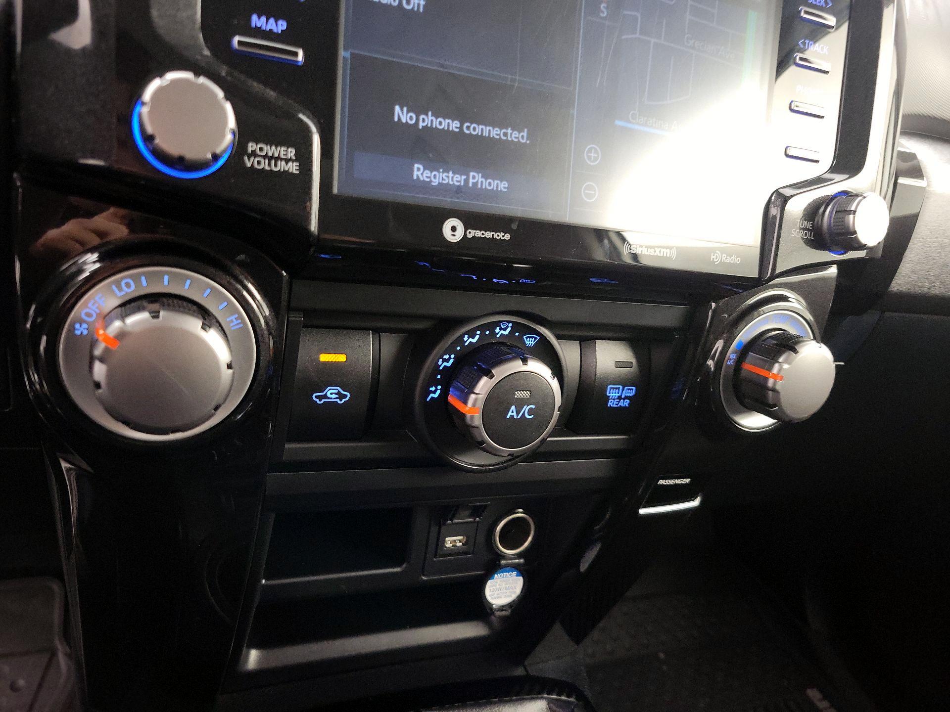 Thumbnail: 2021 Toyota 4Runner - 17