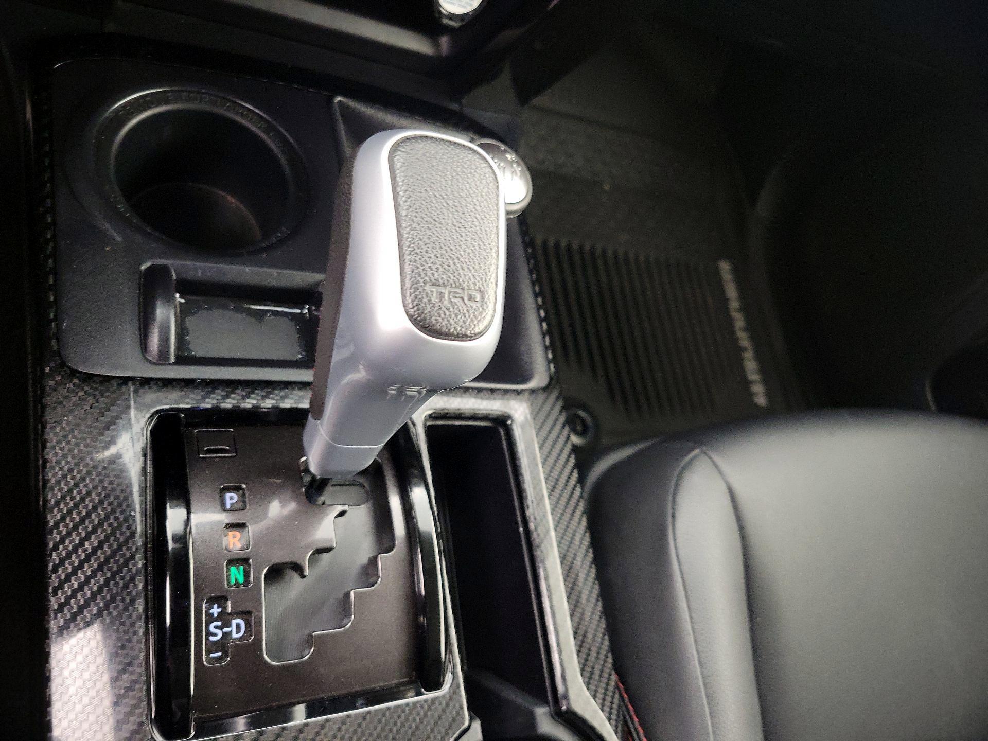 Thumbnail: 2021 Toyota 4Runner - 18