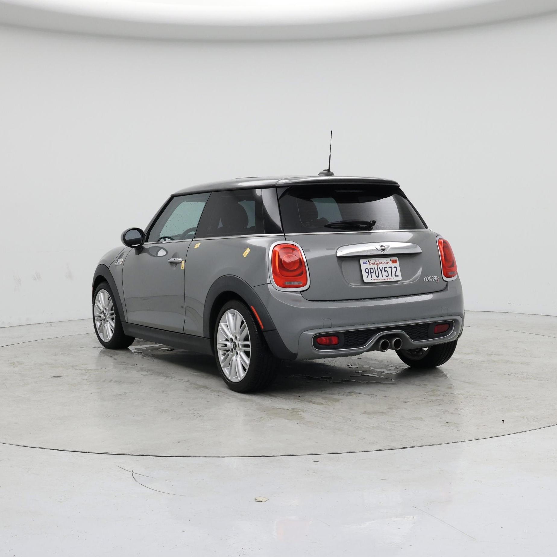 Thumbnail: 2016 MINI Cooper Hardtop - 2