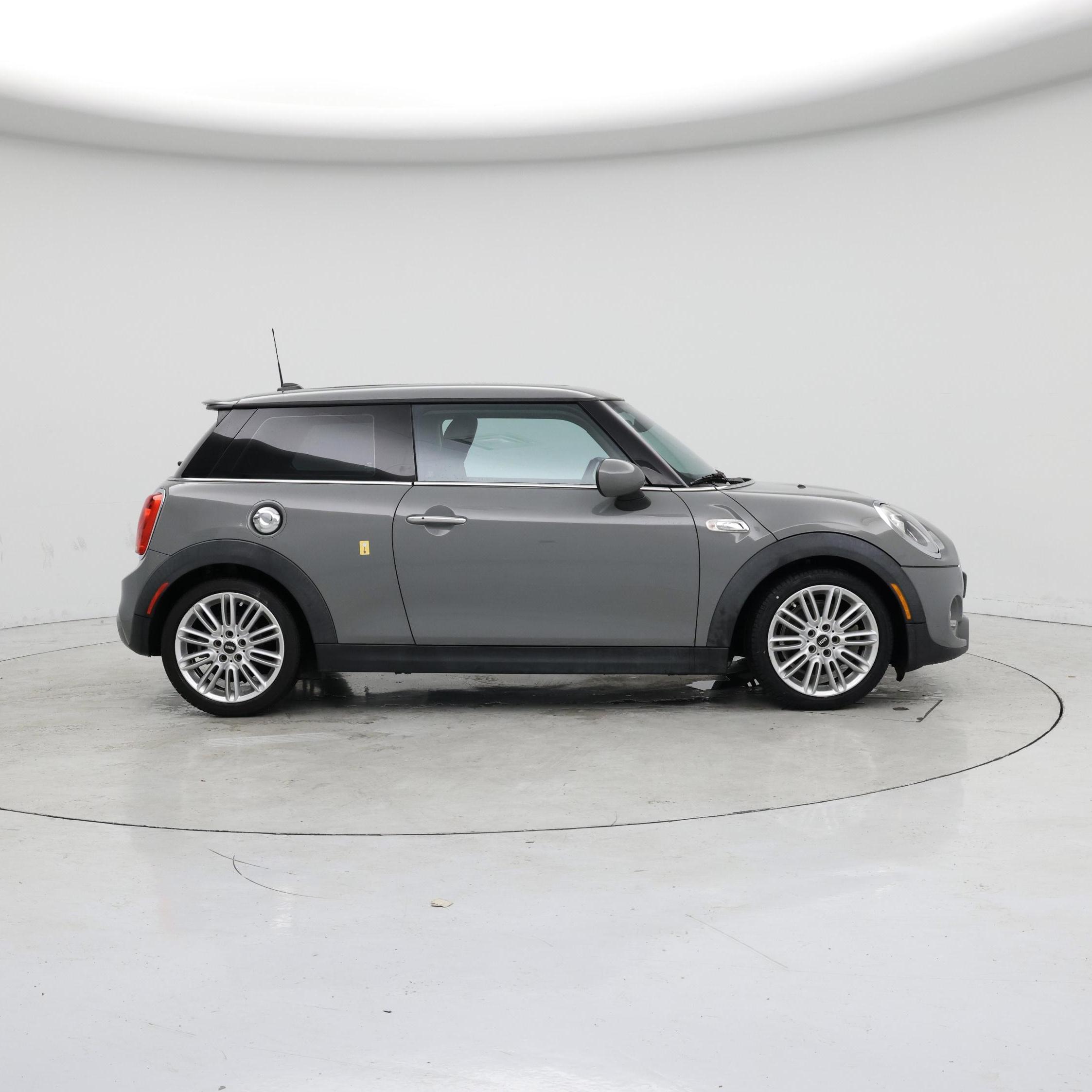 Thumbnail: 2016 MINI Cooper Hardtop - 7
