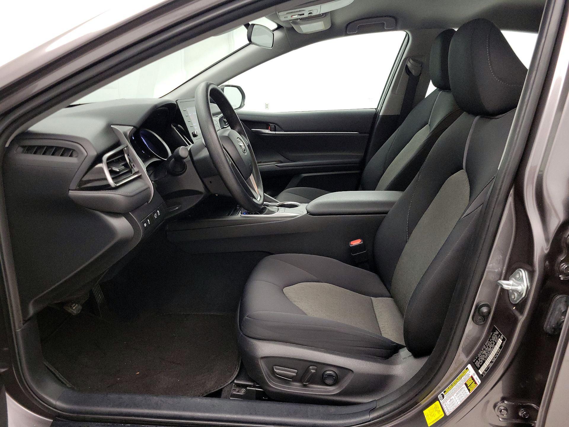 Thumbnail: 2022 Toyota Camry - 11