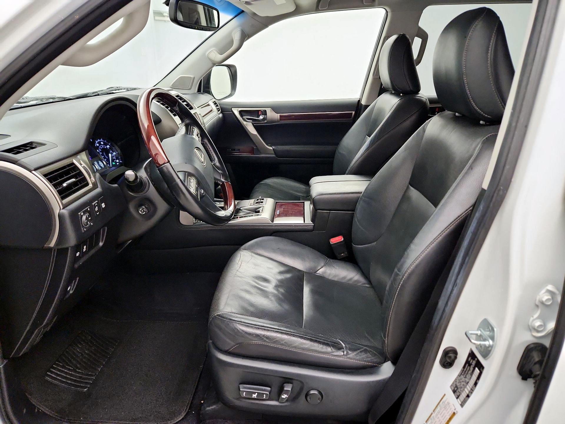 Thumbnail: 2017 Lexus GX - 11