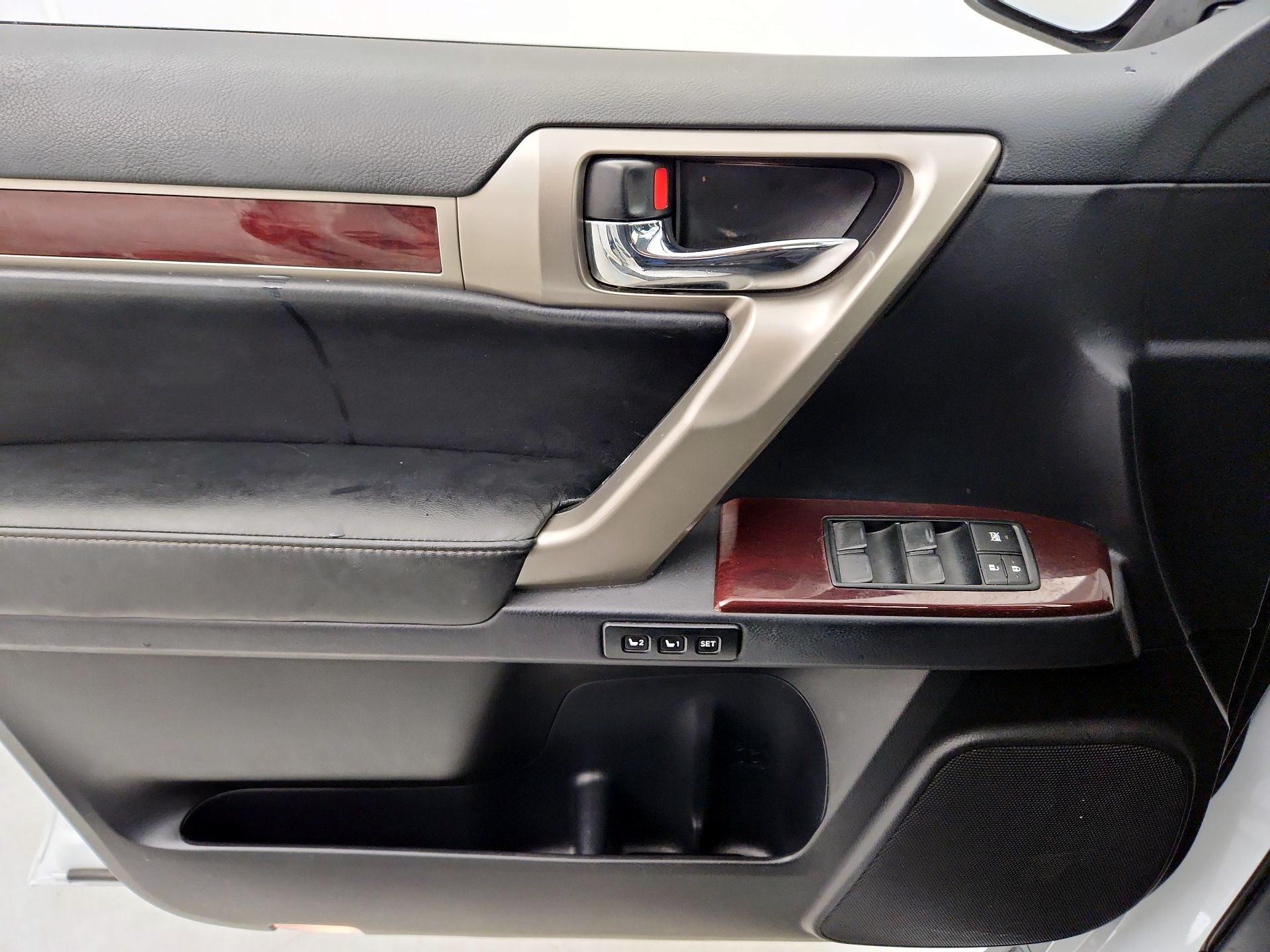 Thumbnail: 2017 Lexus GX - 12