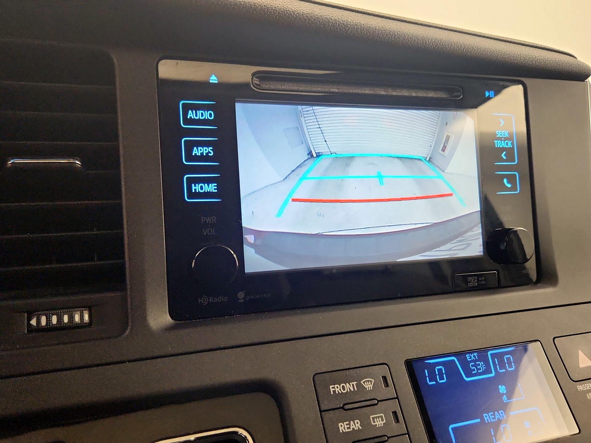 Thumbnail: 2015 Toyota Sienna - 14