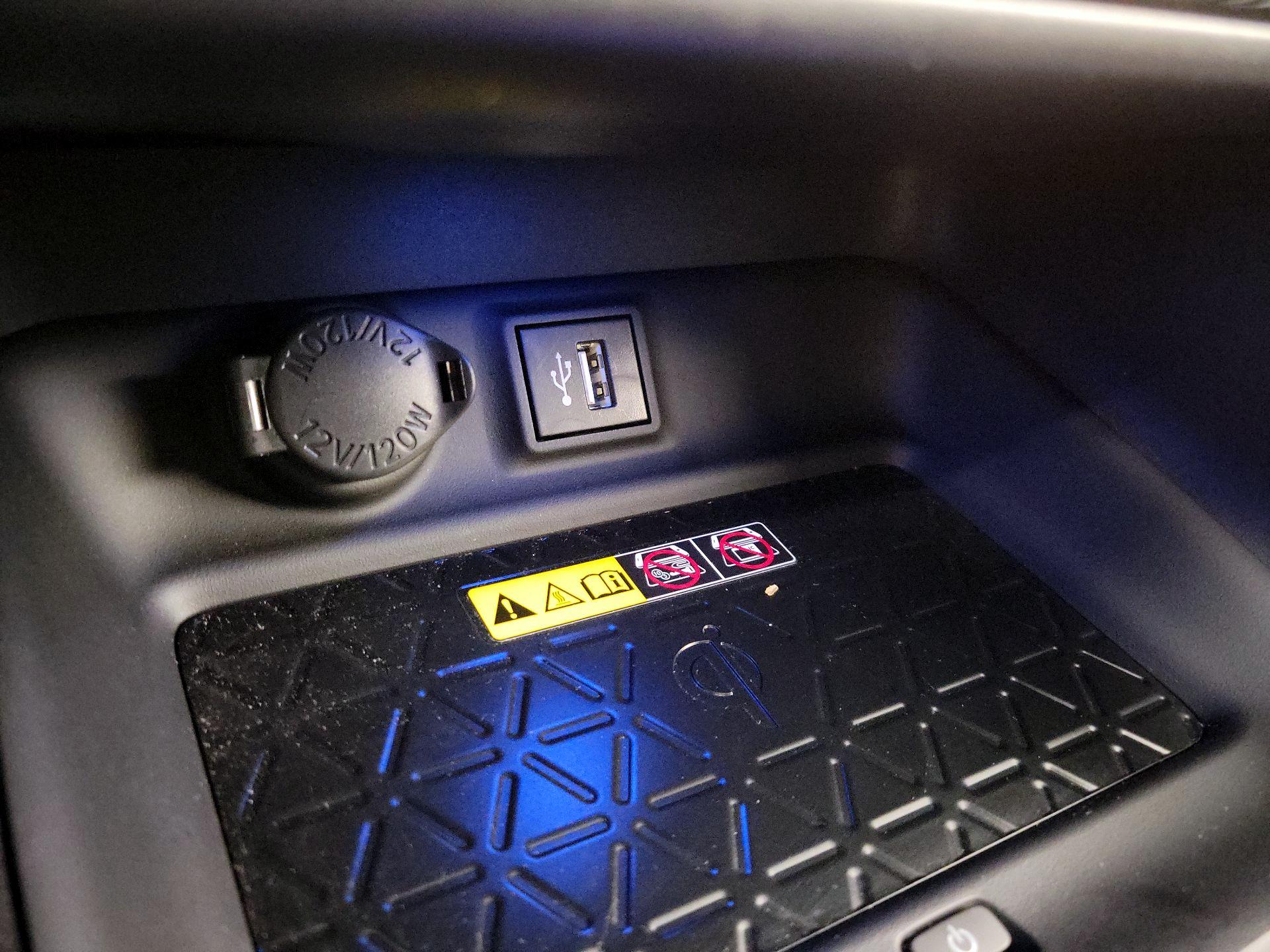 Thumbnail: 2024 Toyota RAV4 - 18