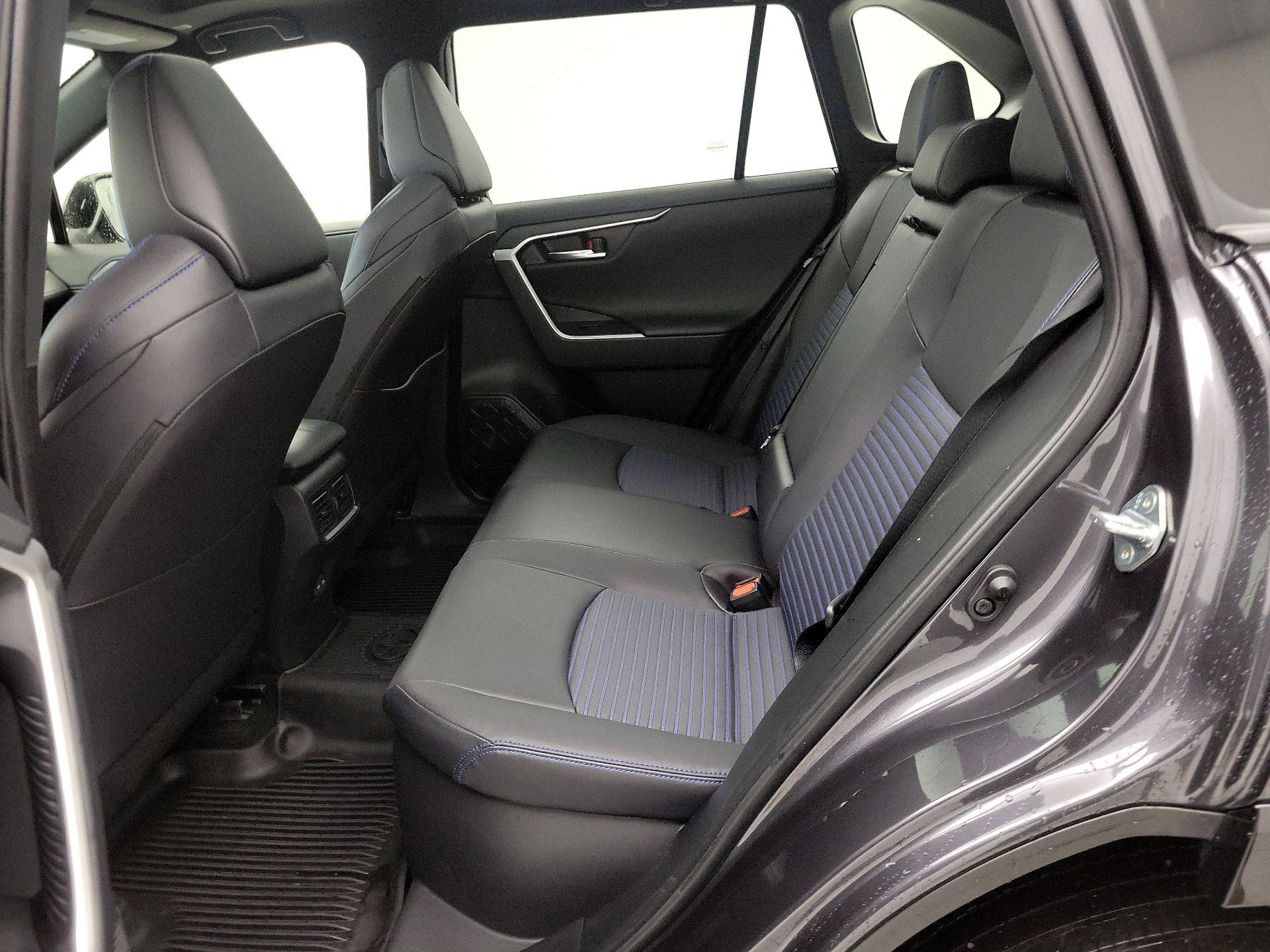 Thumbnail: 2024 Toyota RAV4 - 20