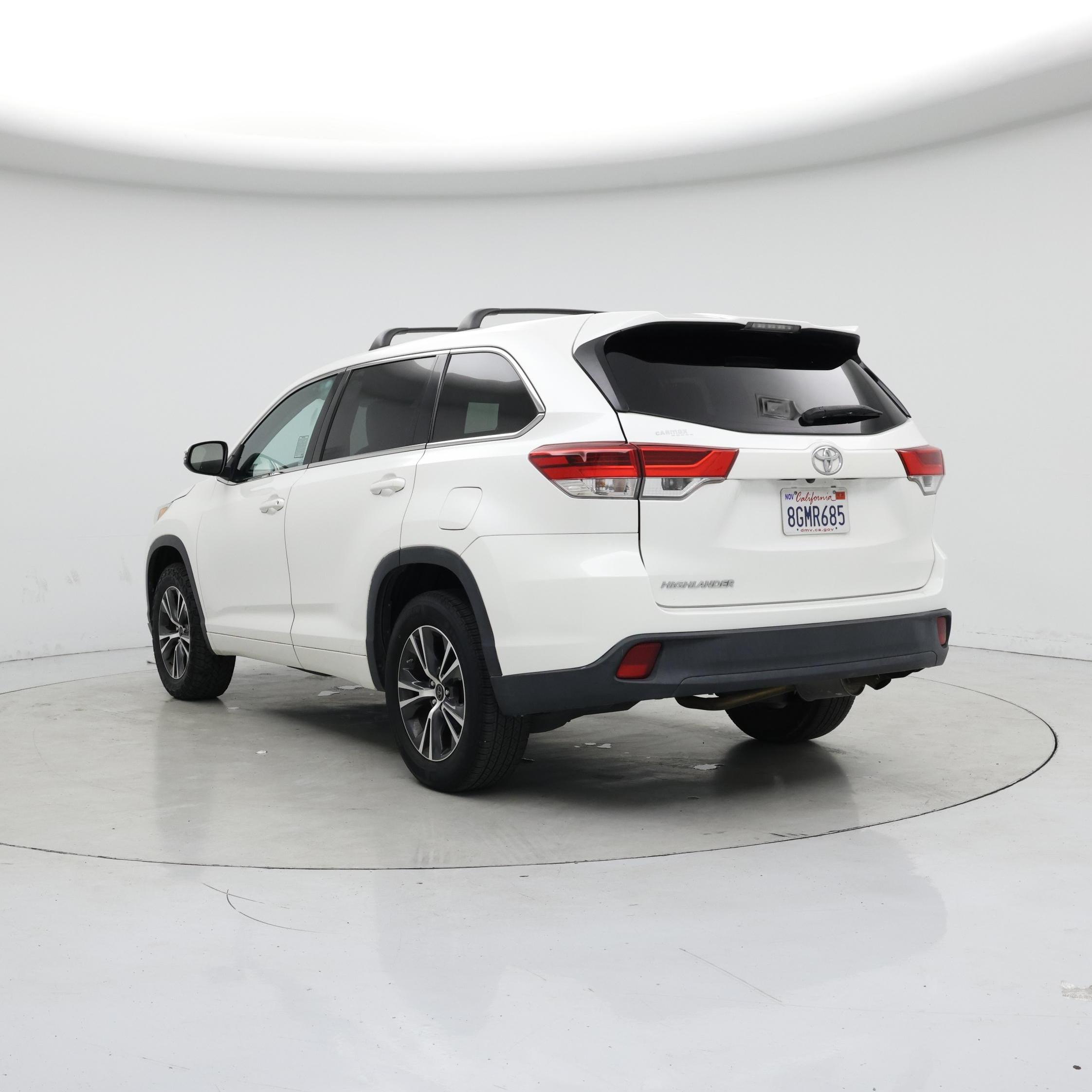 Thumbnail: 2018 Toyota Highlander - 2