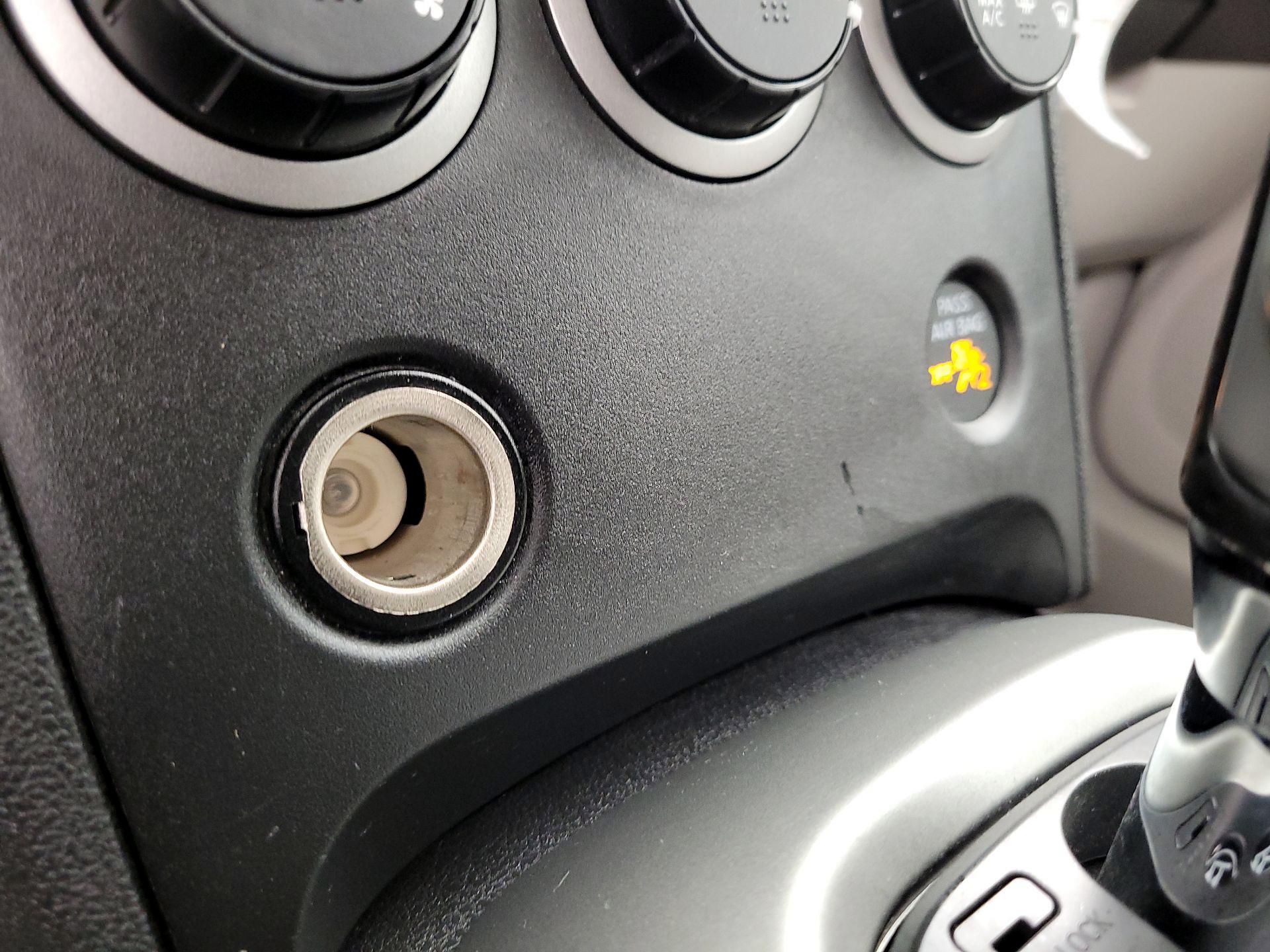 Thumbnail: 2015 Nissan Rogue - 17