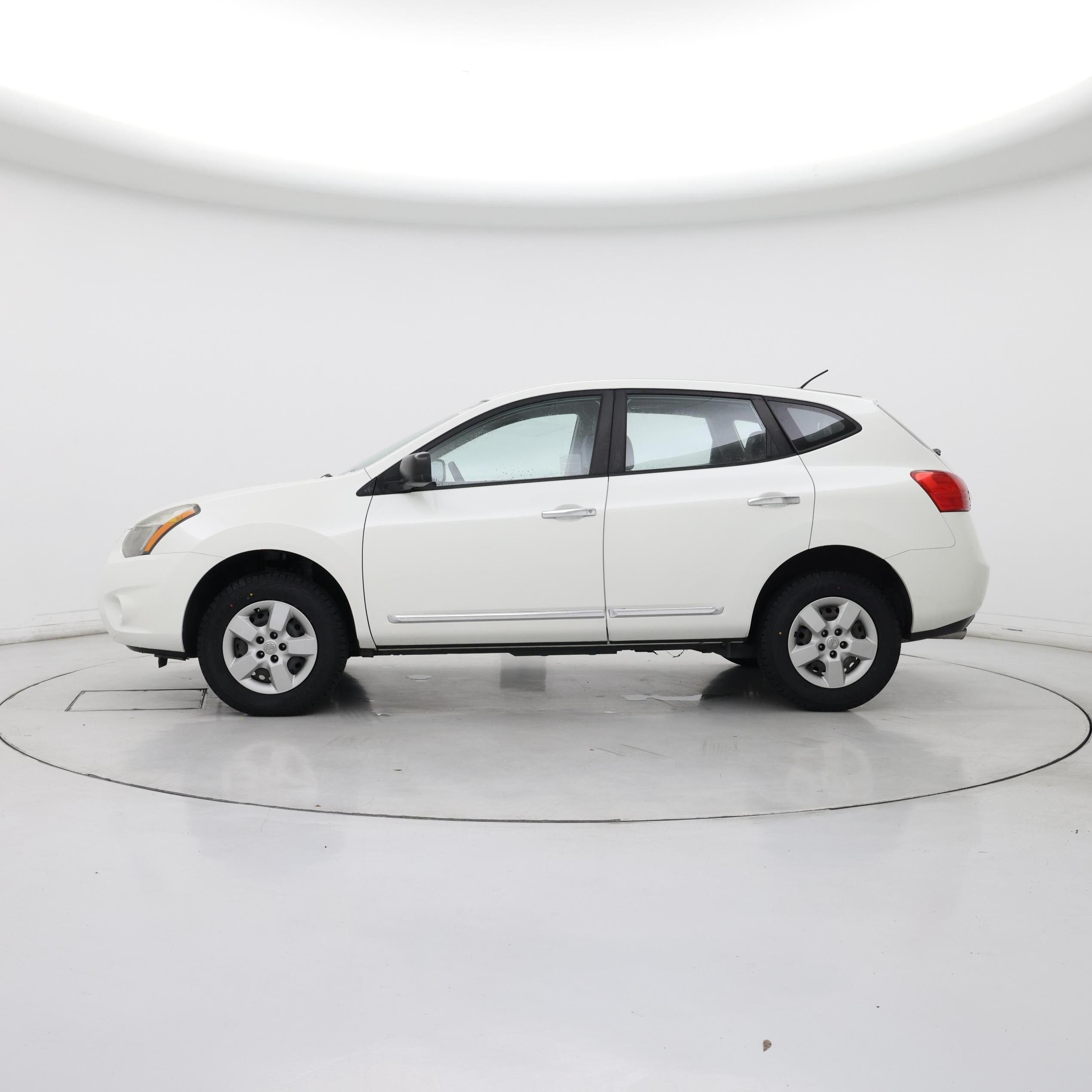 Thumbnail: 2015 Nissan Rogue - 3