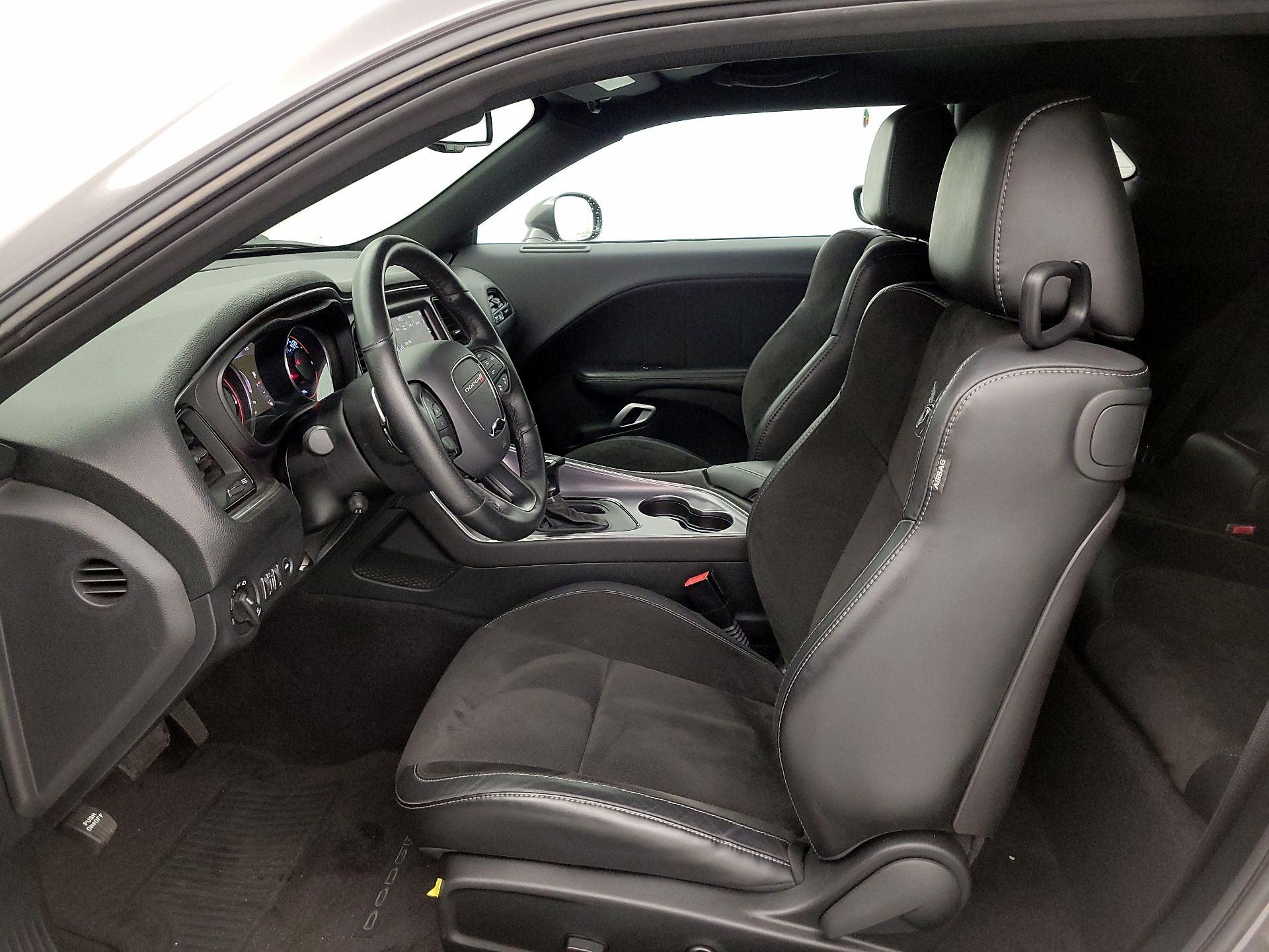 Thumbnail: 2017 Dodge Challenger - 11