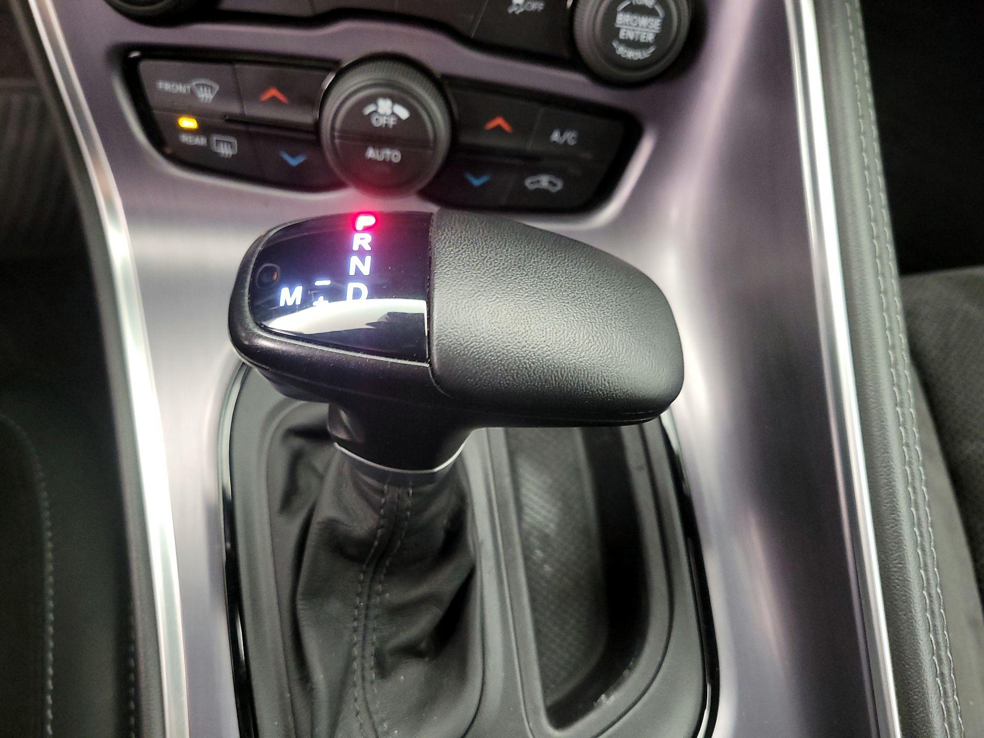 Thumbnail: 2017 Dodge Challenger - 18