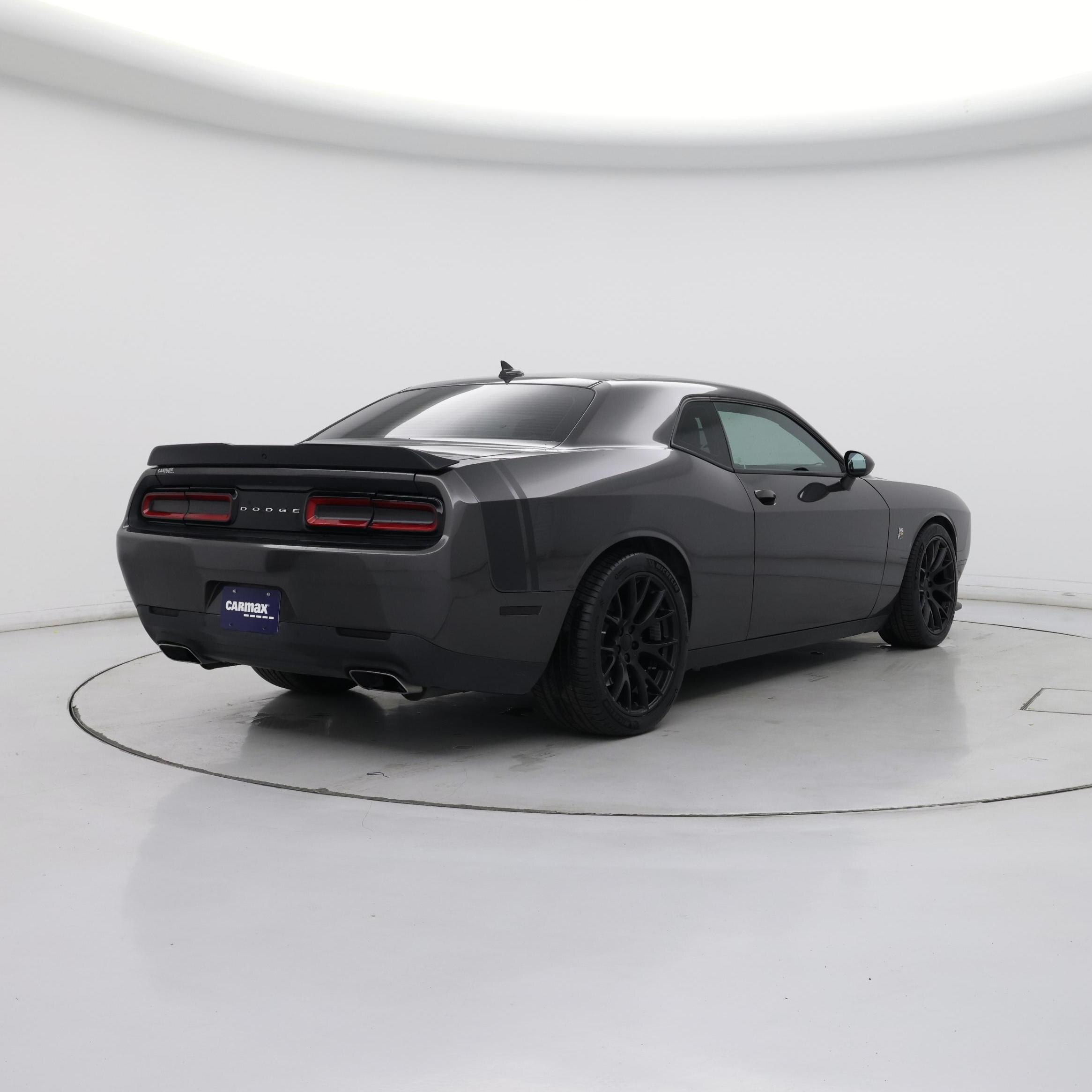 Thumbnail: 2017 Dodge Challenger - 8
