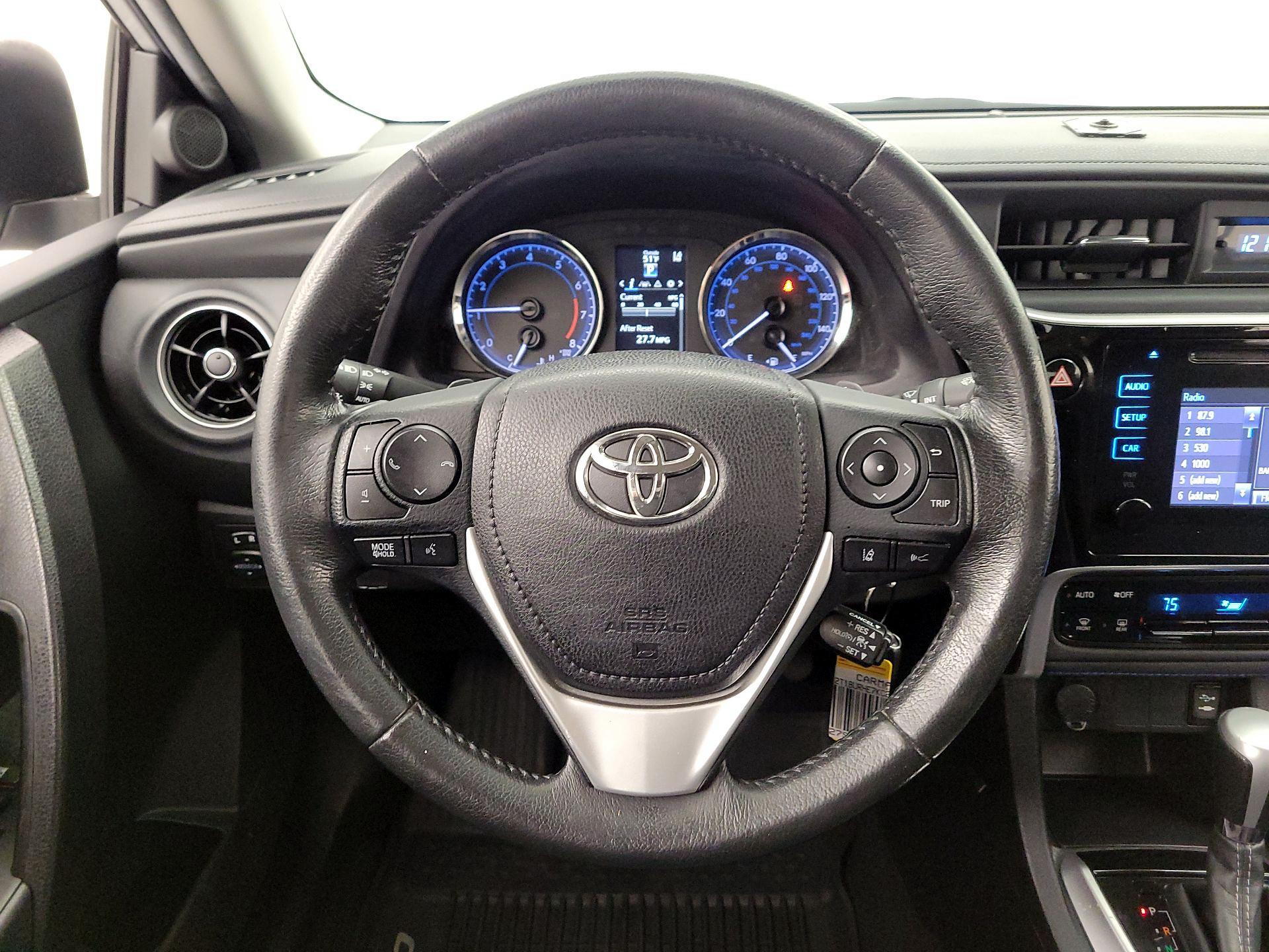 Thumbnail: 2019 Toyota Corolla - 10