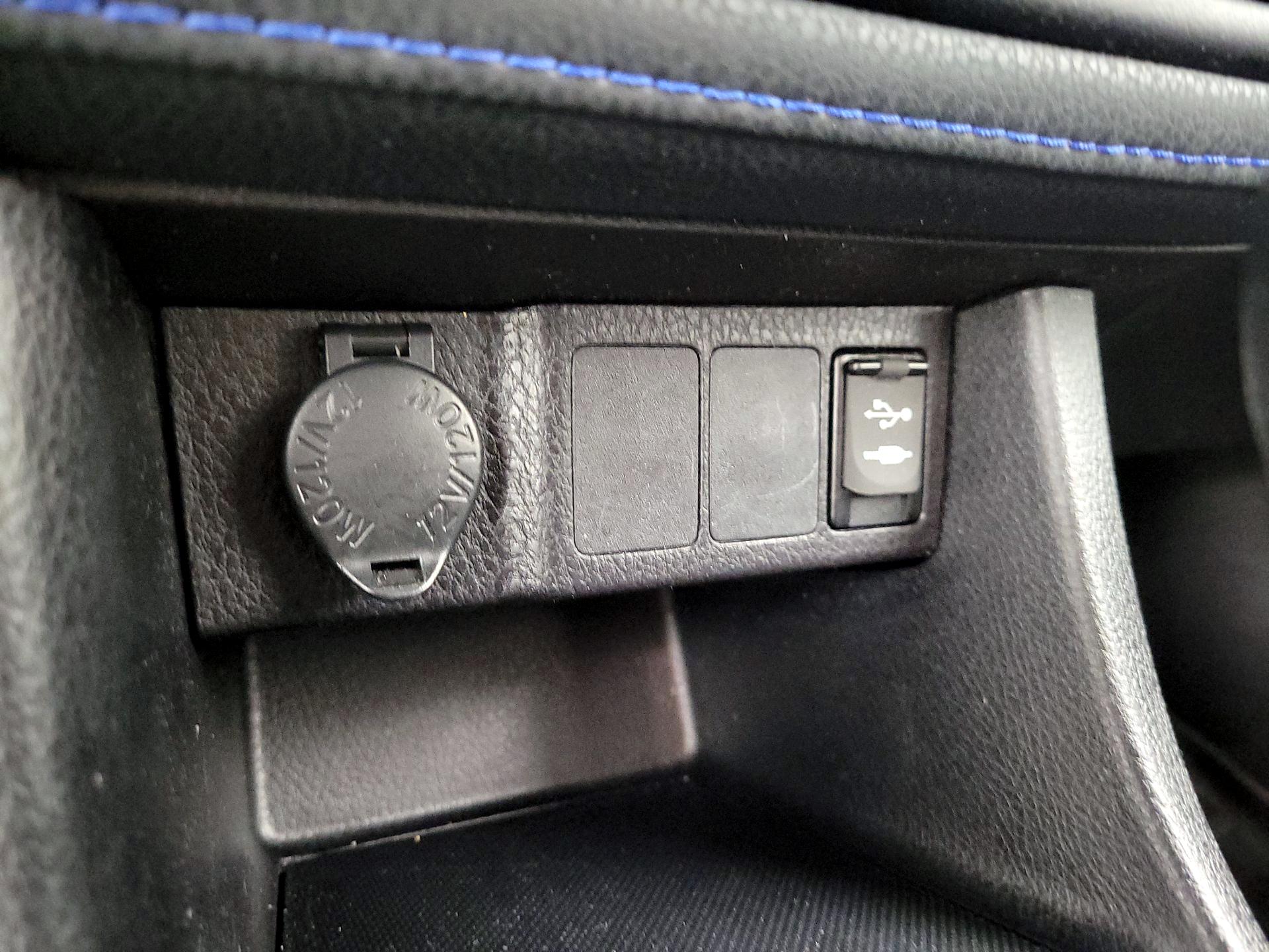 Thumbnail: 2019 Toyota Corolla - 18