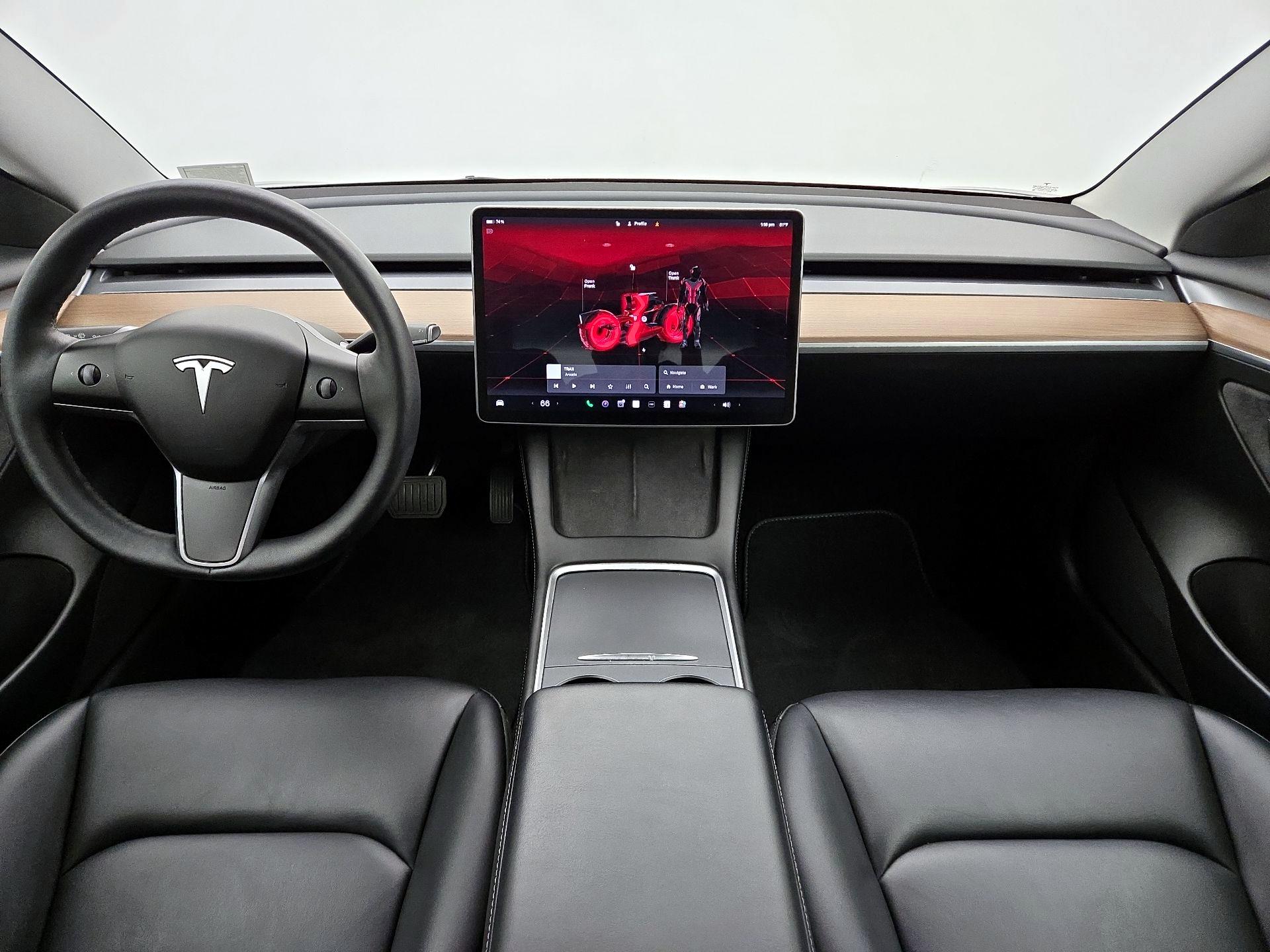 Thumbnail: 2023 Tesla Model 3 - 9
