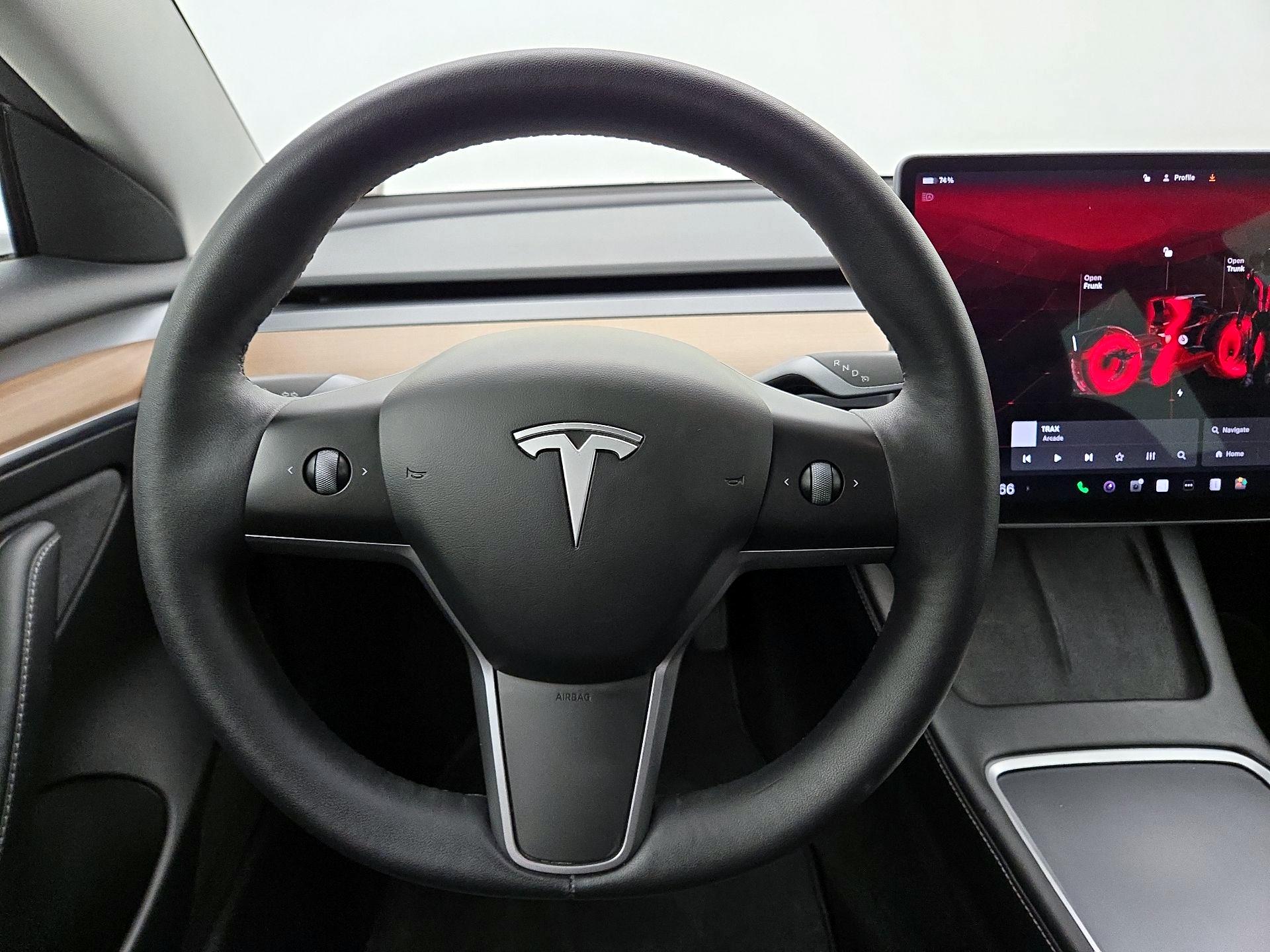Thumbnail: 2023 Tesla Model 3 - 10