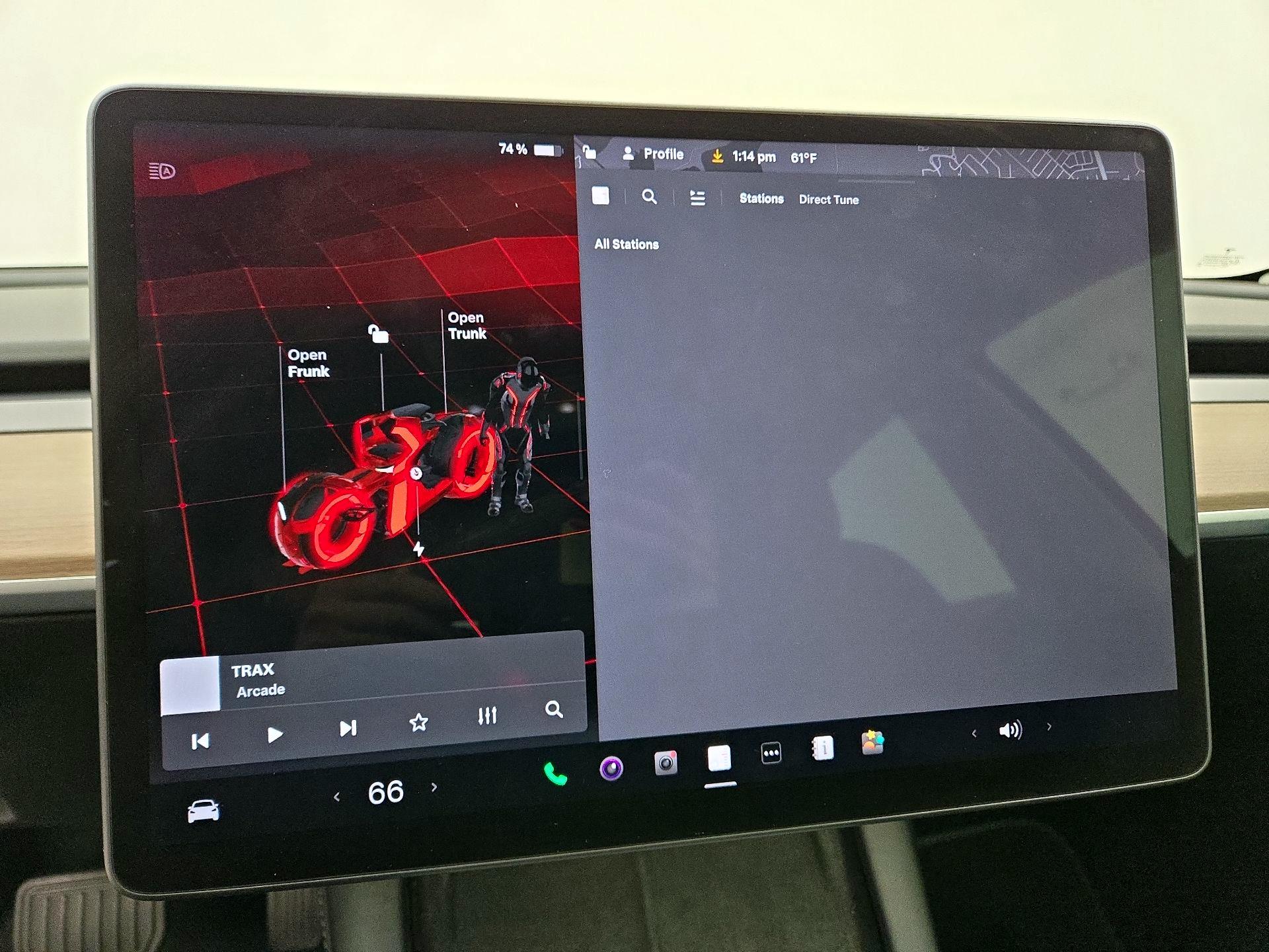 Thumbnail: 2023 Tesla Model 3 - 16