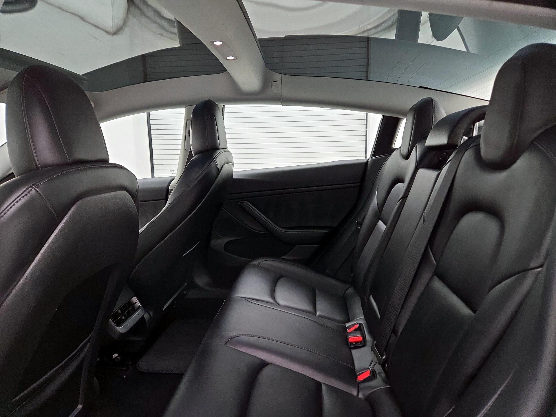 Thumbnail: 2023 Tesla Model 3 - 20