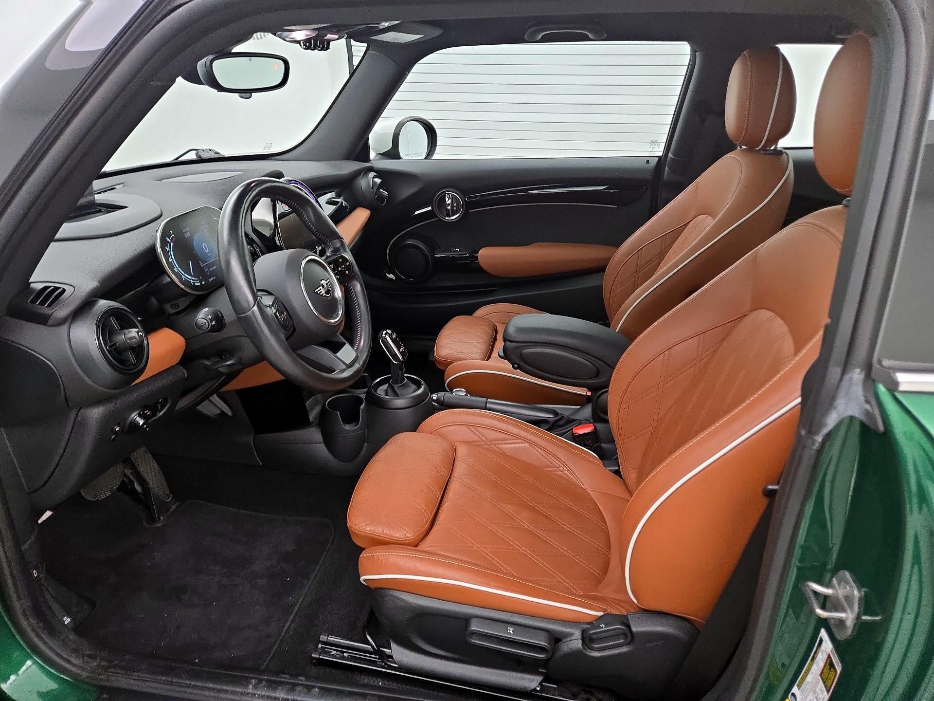 Thumbnail: 2022 MINI Cooper Hardtop - 11