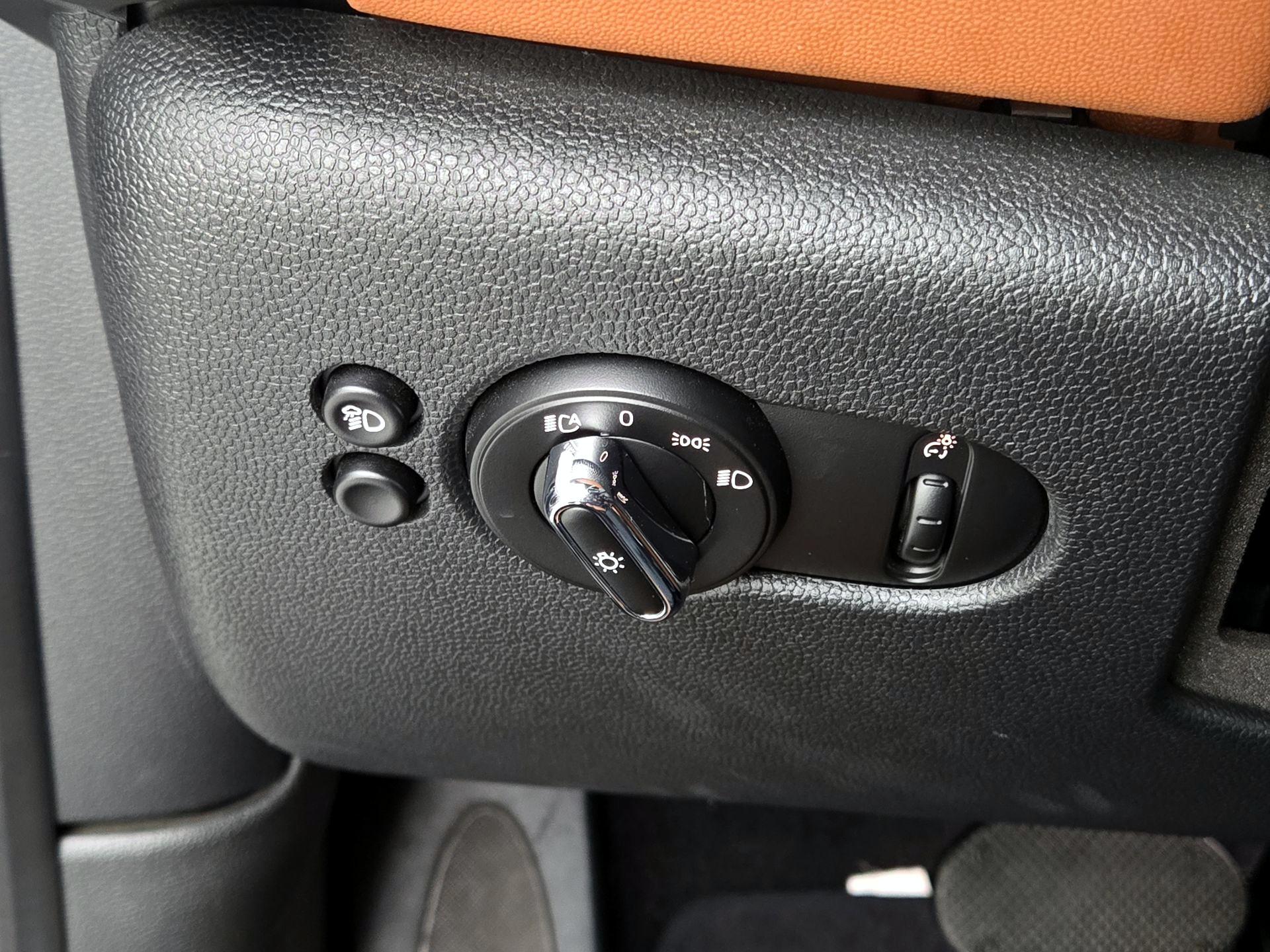 Thumbnail: 2022 MINI Cooper Hardtop - 13