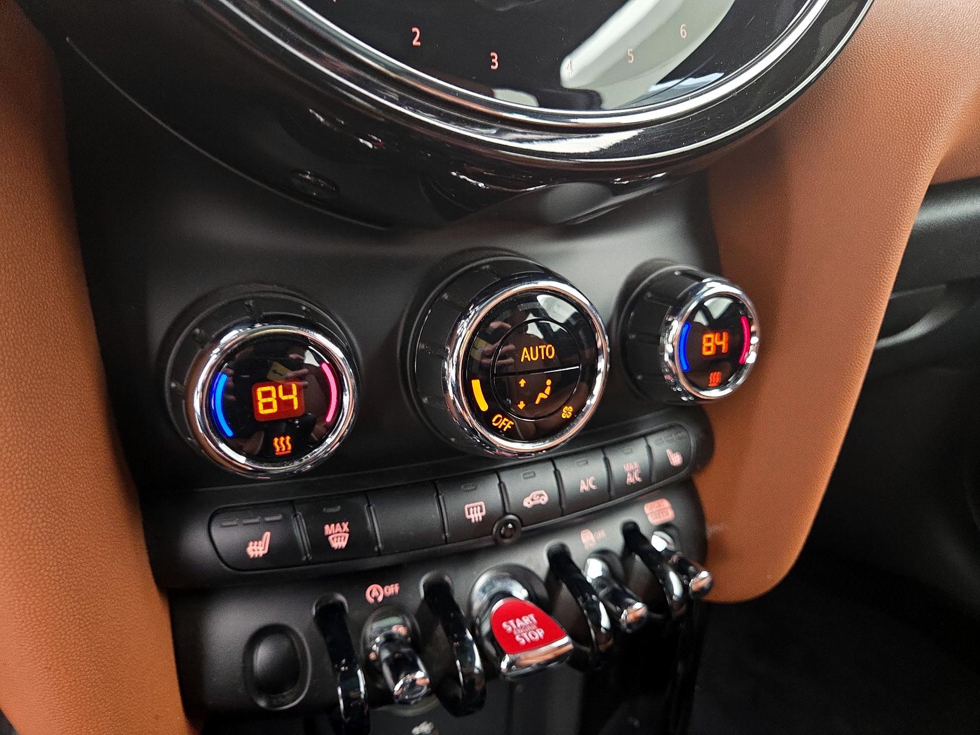 Thumbnail: 2022 MINI Cooper Hardtop - 17