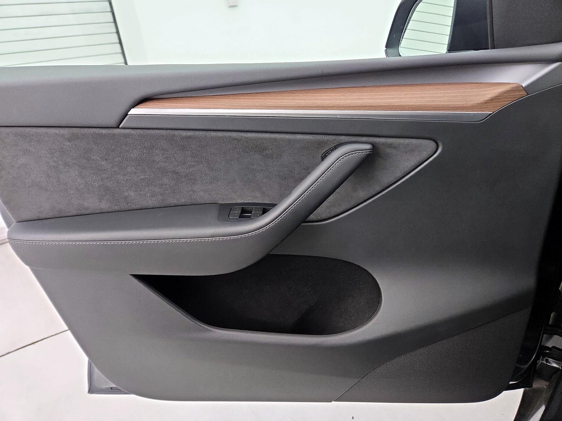 Thumbnail: 2024 Tesla Model Y - 12