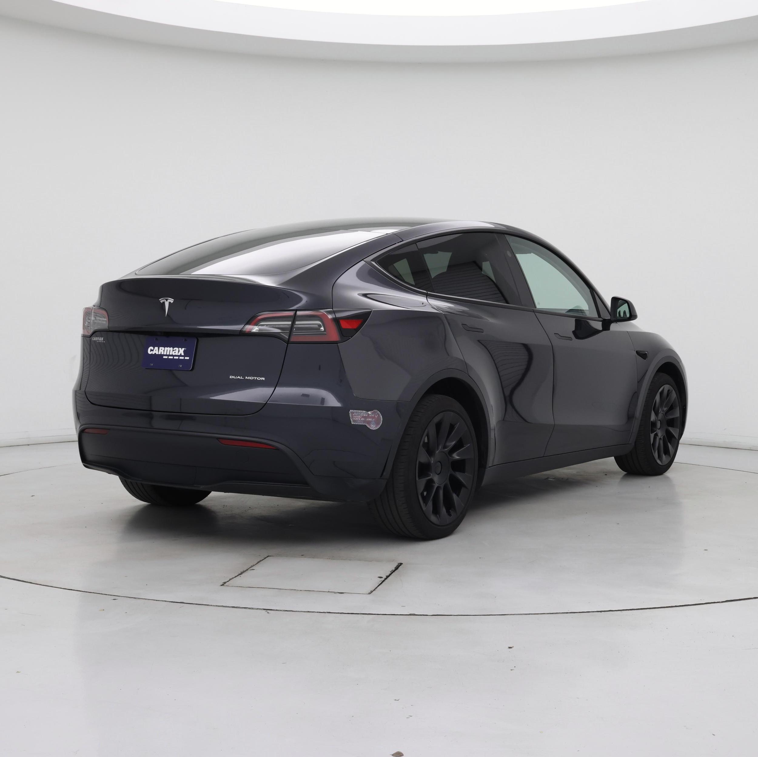 Thumbnail: 2024 Tesla Model Y - 8
