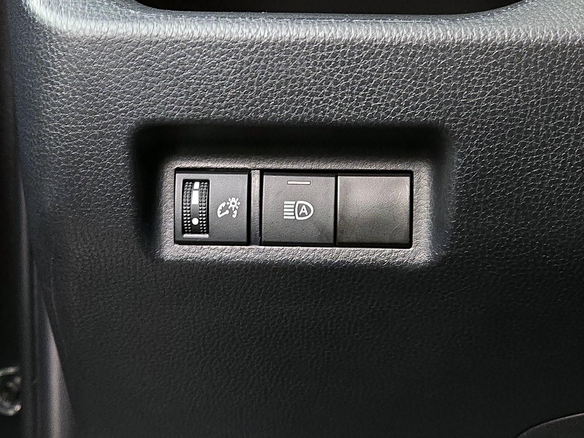 Thumbnail: 2023 Toyota RAV4 - 13