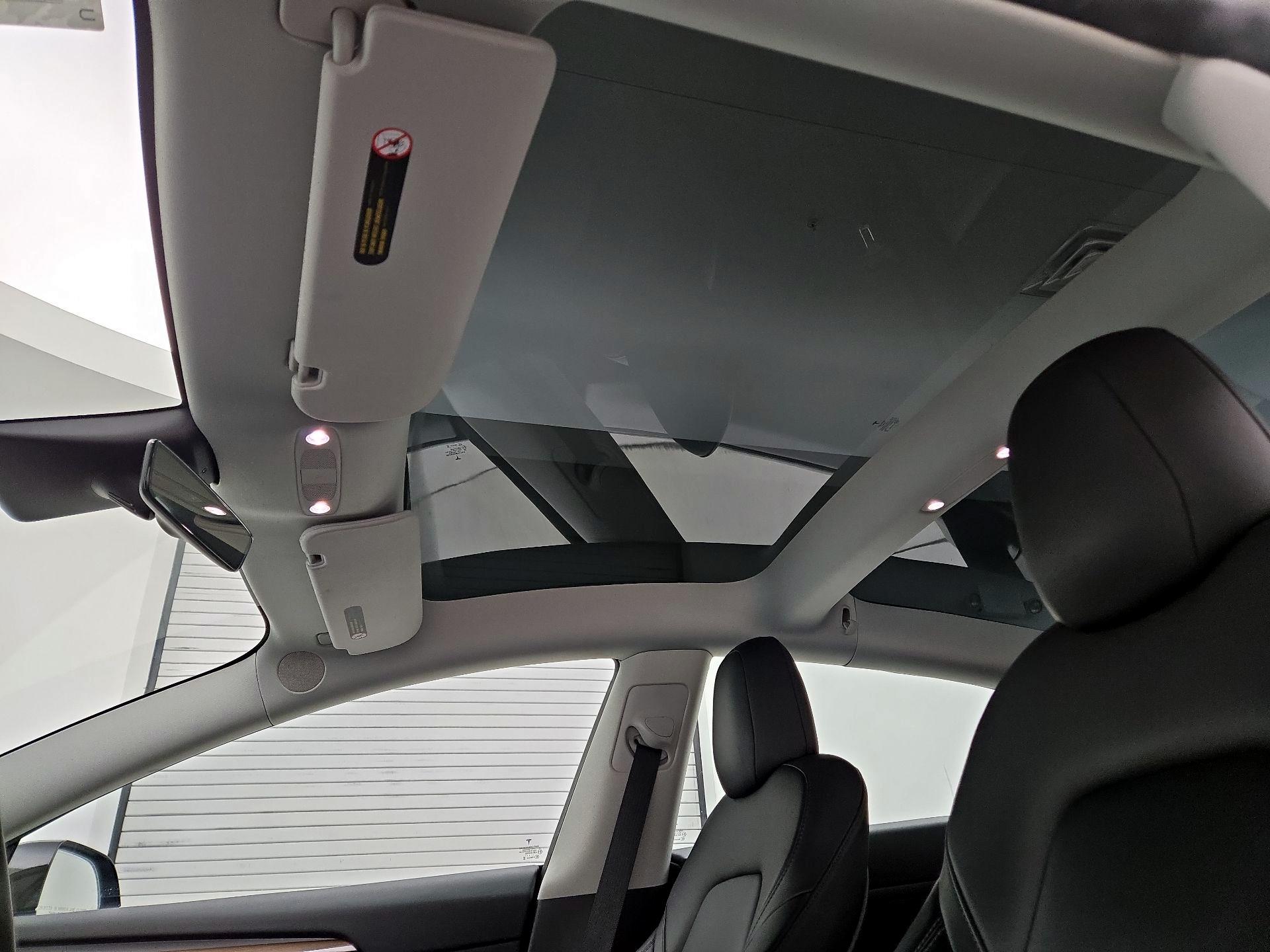 Thumbnail: 2022 Tesla Model 3 - 19