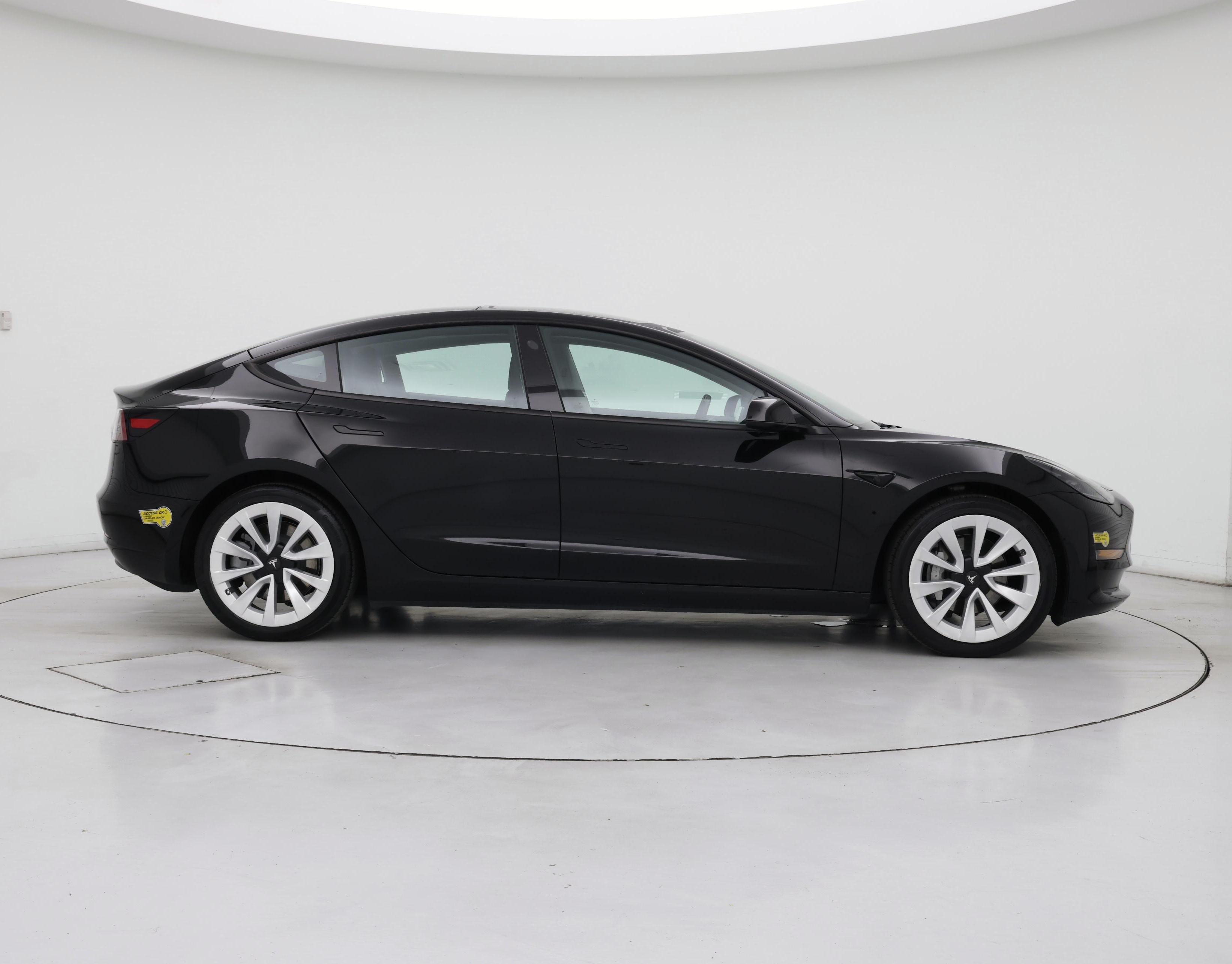 Thumbnail: 2022 Tesla Model 3 - 7