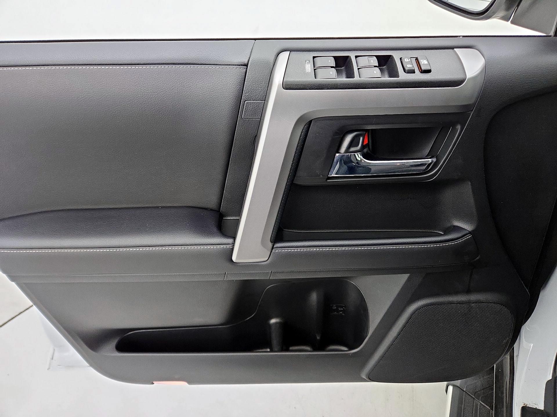 Thumbnail: 2024 Toyota 4Runner - 12