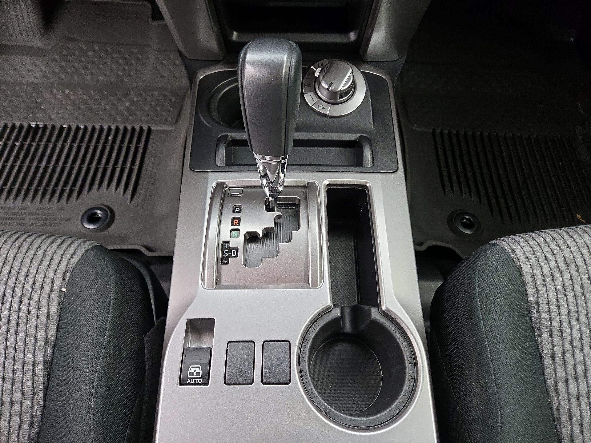 Thumbnail: 2024 Toyota 4Runner - 18