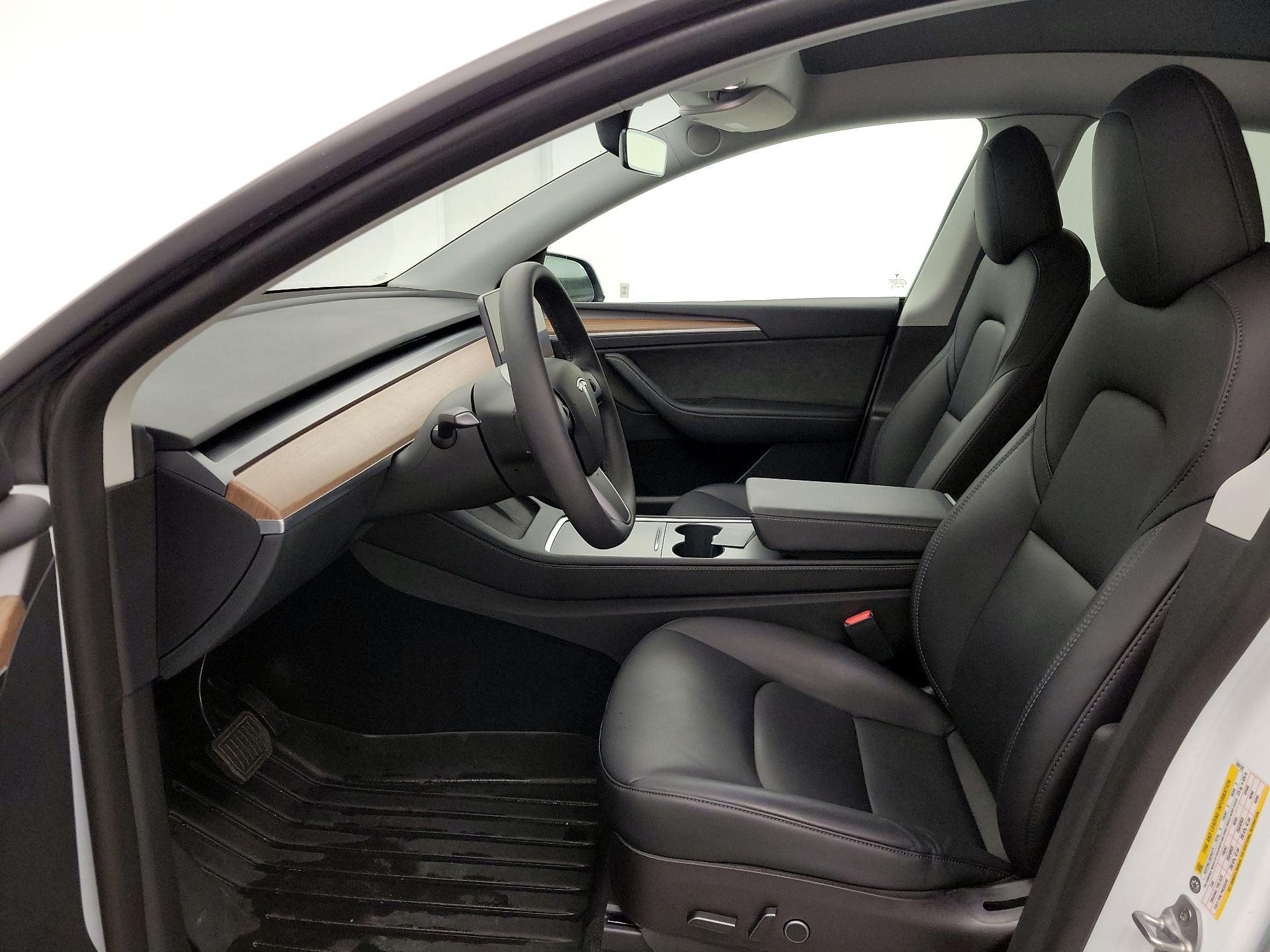 Thumbnail: 2022 Tesla Model Y - 11