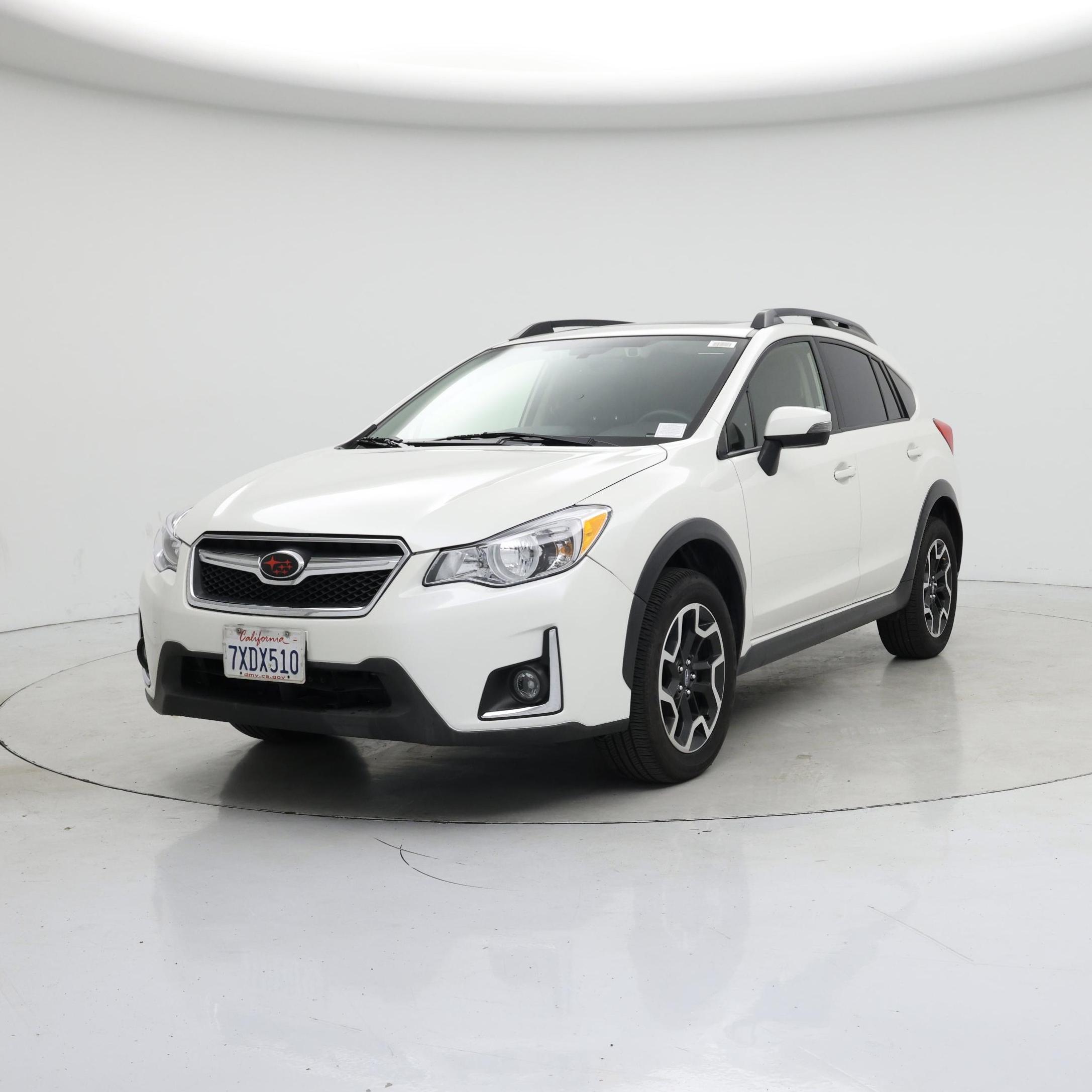 Thumbnail: 2017 Subaru Crosstrek - 4