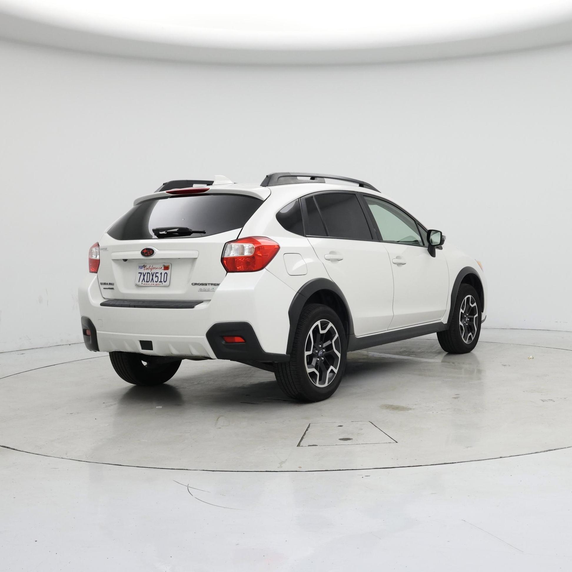 Thumbnail: 2017 Subaru Crosstrek - 8