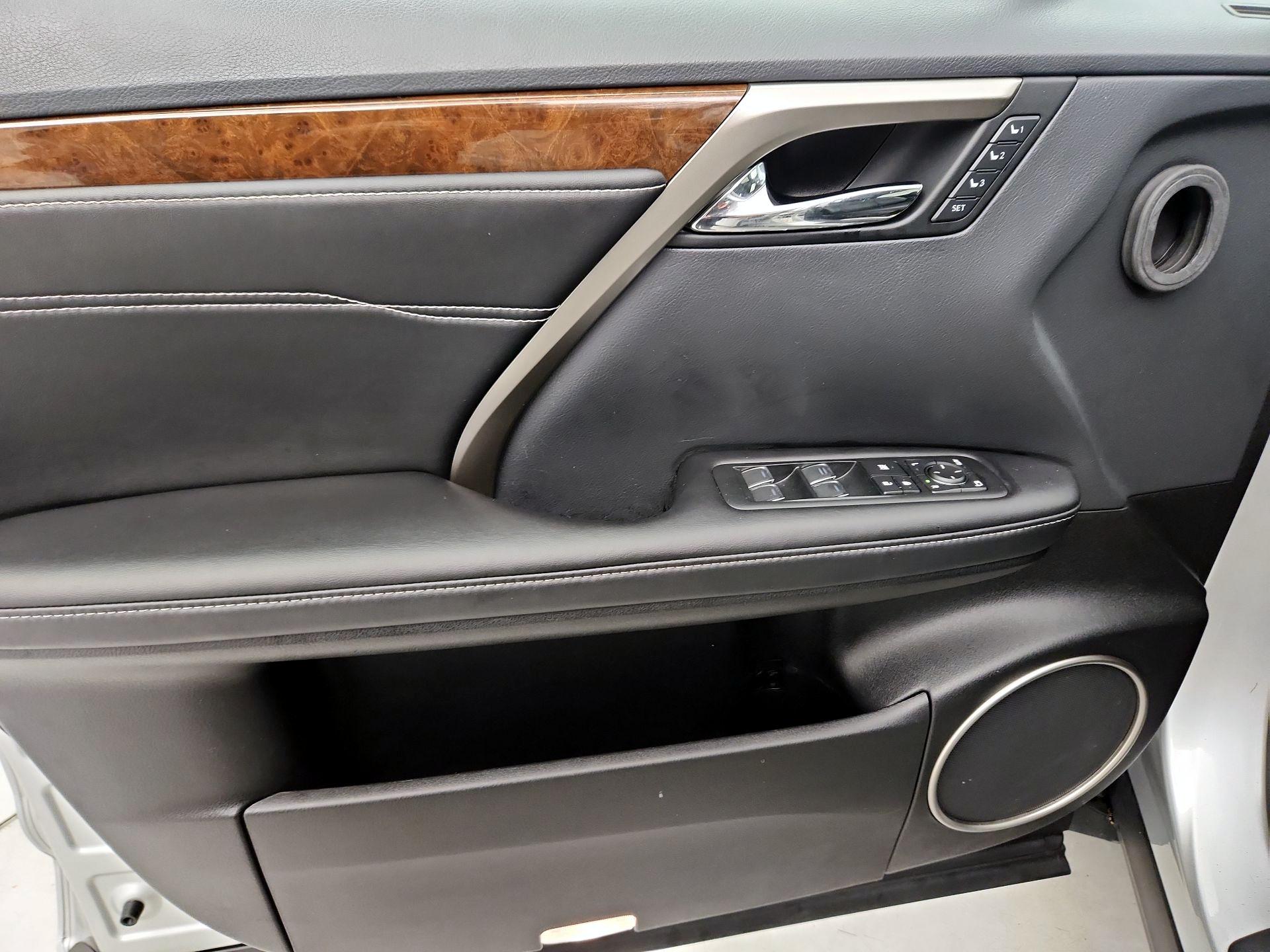 Thumbnail: 2018 Lexus RX - 12