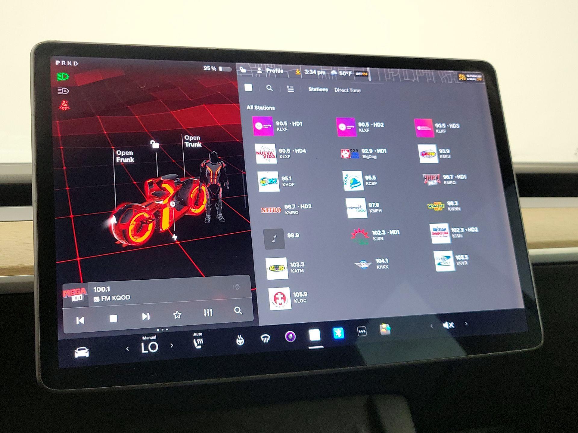 Thumbnail: 2022 Tesla Model 3 - 15