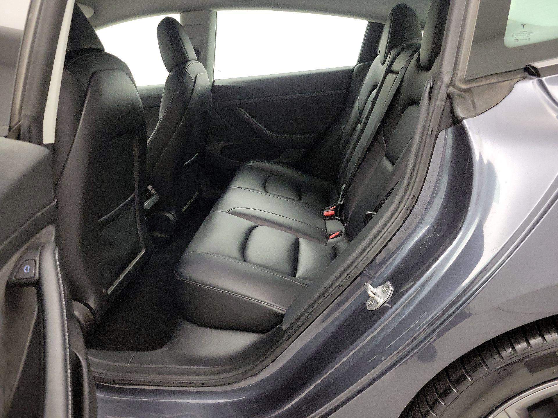 Thumbnail: 2022 Tesla Model 3 - 20