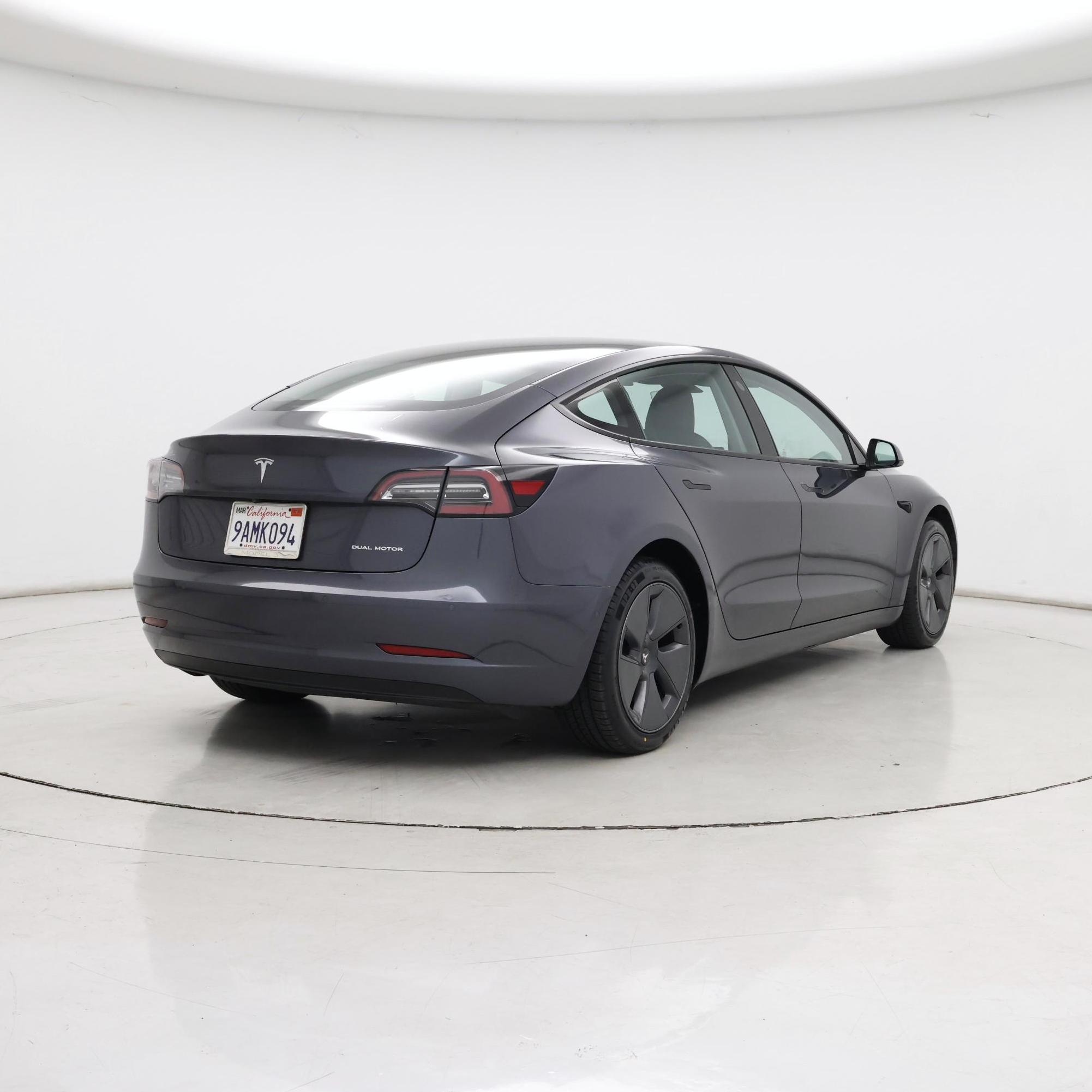 Thumbnail: 2022 Tesla Model 3 - 8