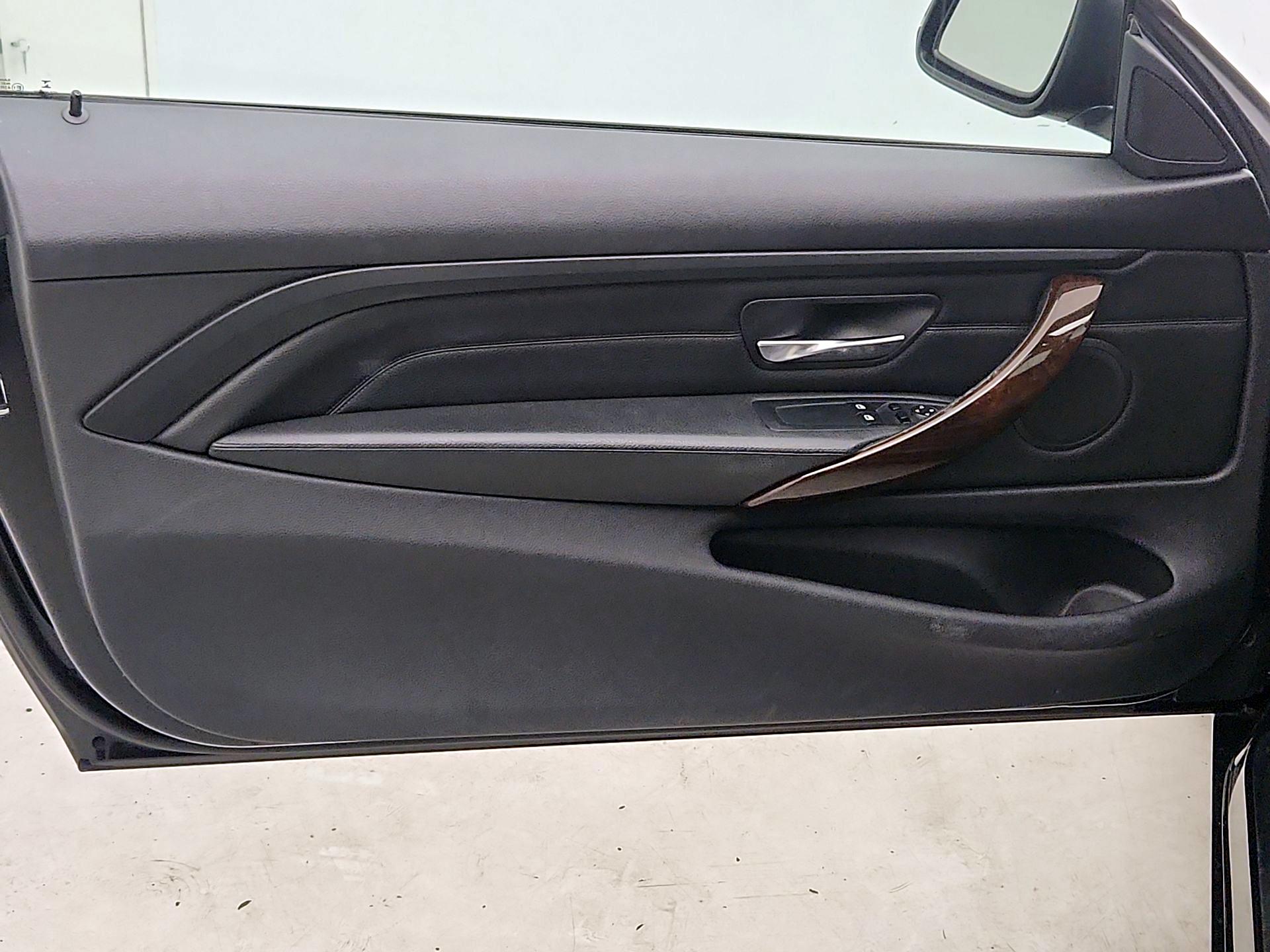 Thumbnail: 2015 BMW 4 Series - 12