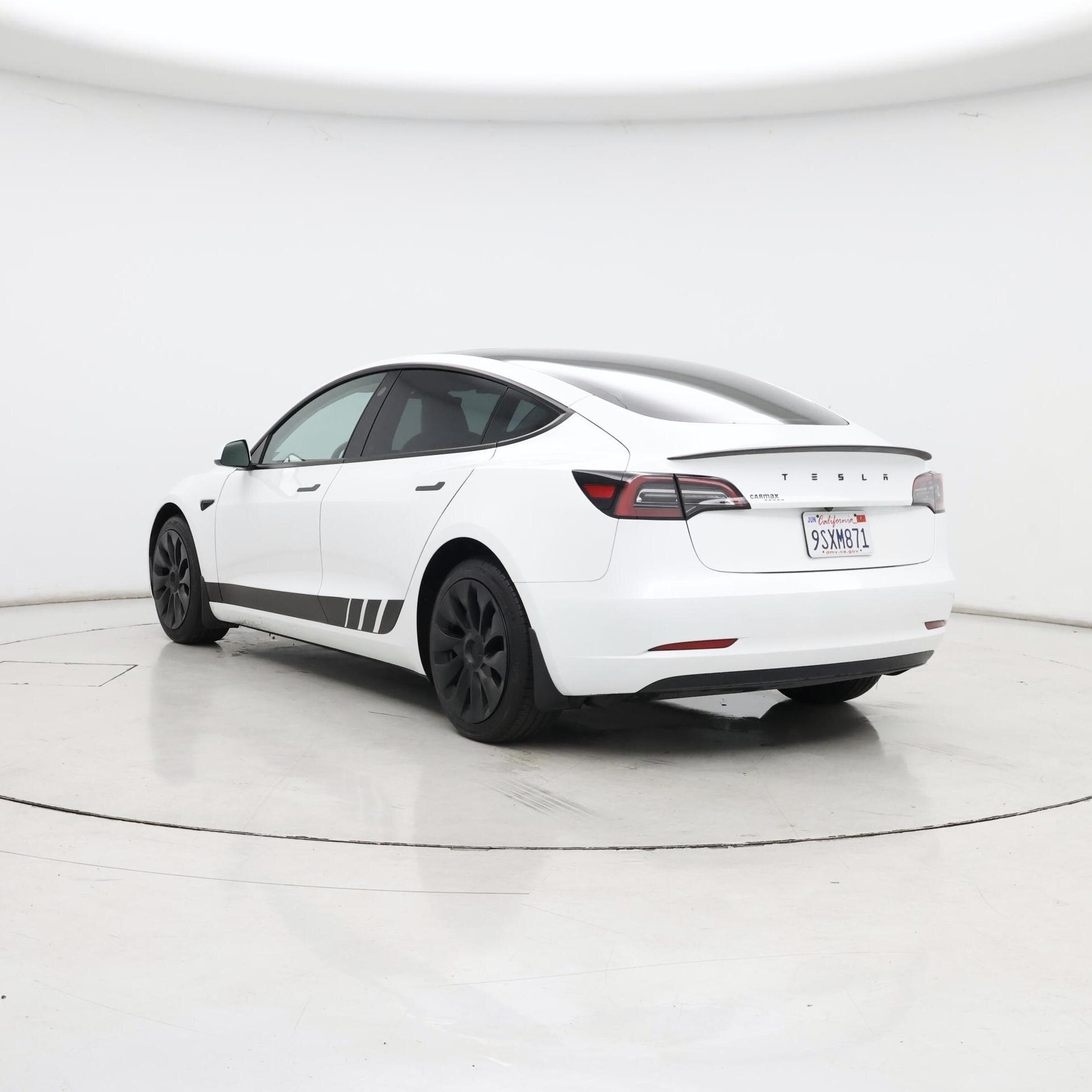 Thumbnail: 2023 Tesla Model 3 - 2