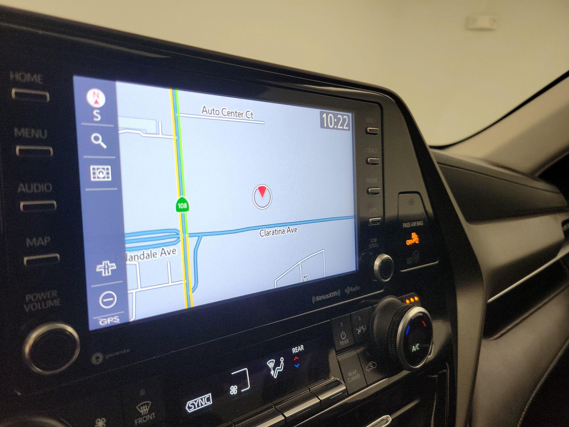 Thumbnail: 2021 Toyota Highlander - 14