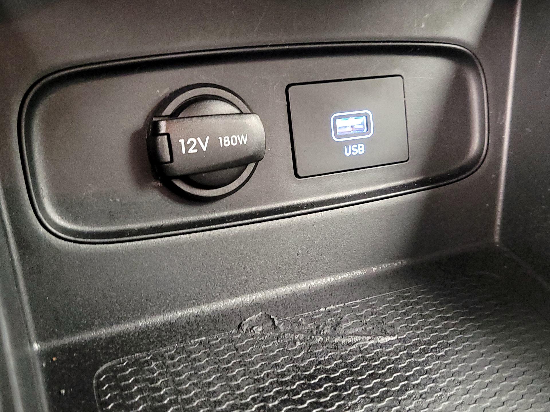 Thumbnail: 2020 Hyundai Venue - 18