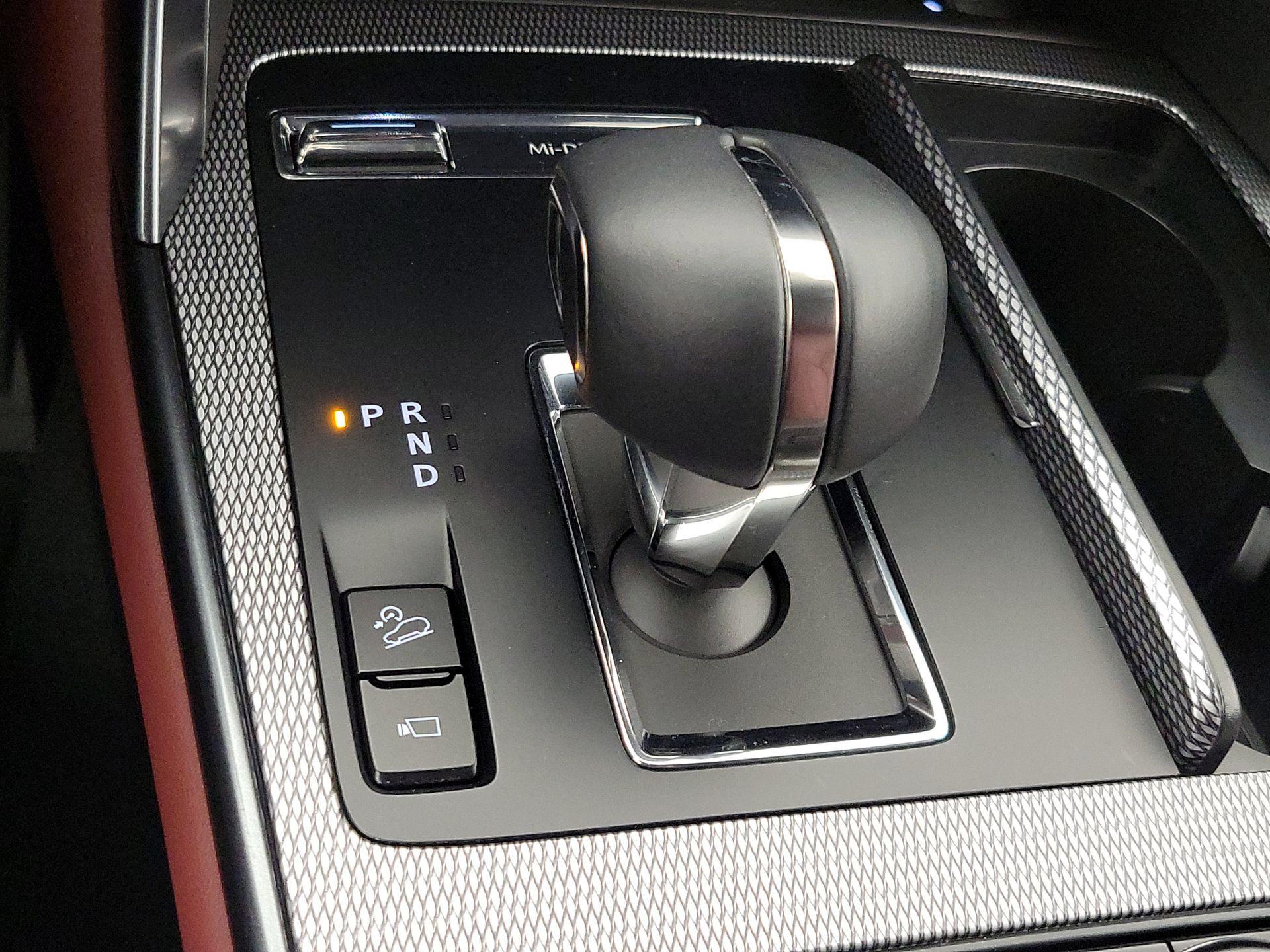 Thumbnail: 2025 Mazda CX-70 - 18