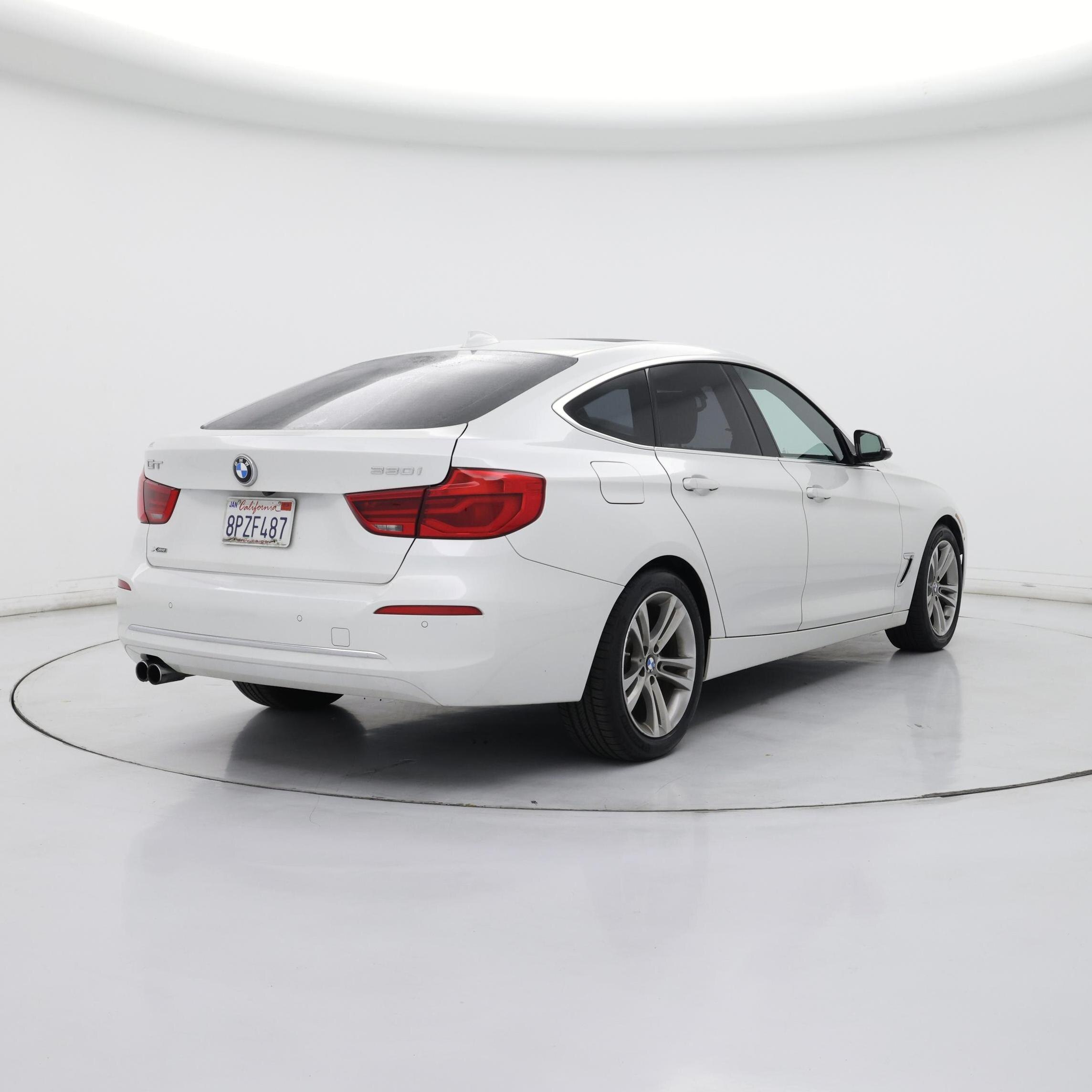 Thumbnail: 2017 BMW 3 Series - 8