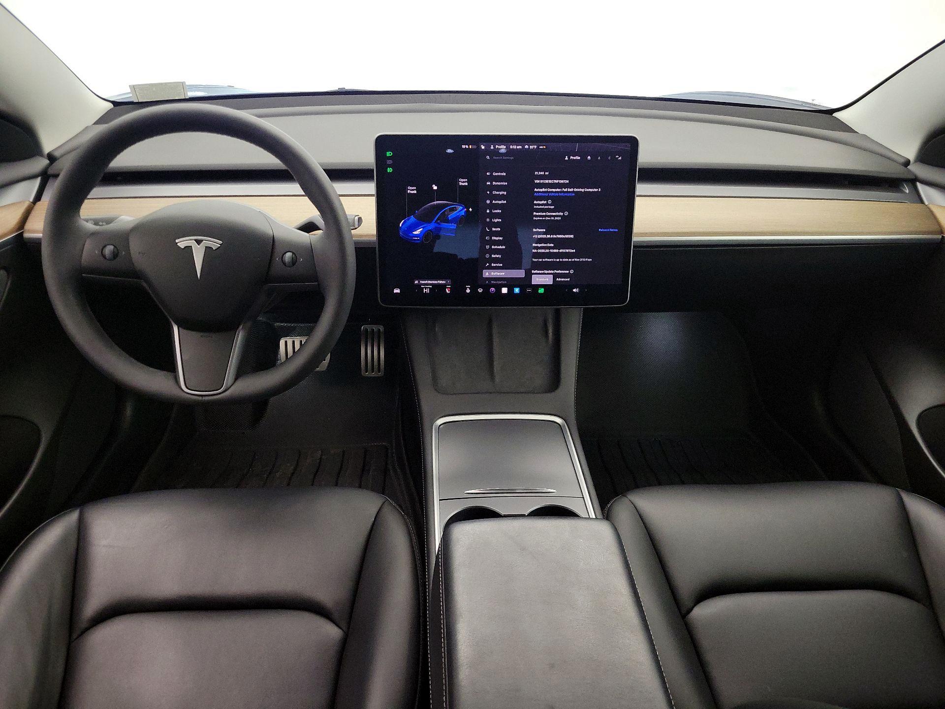 Thumbnail: 2022 Tesla Model 3 - 9