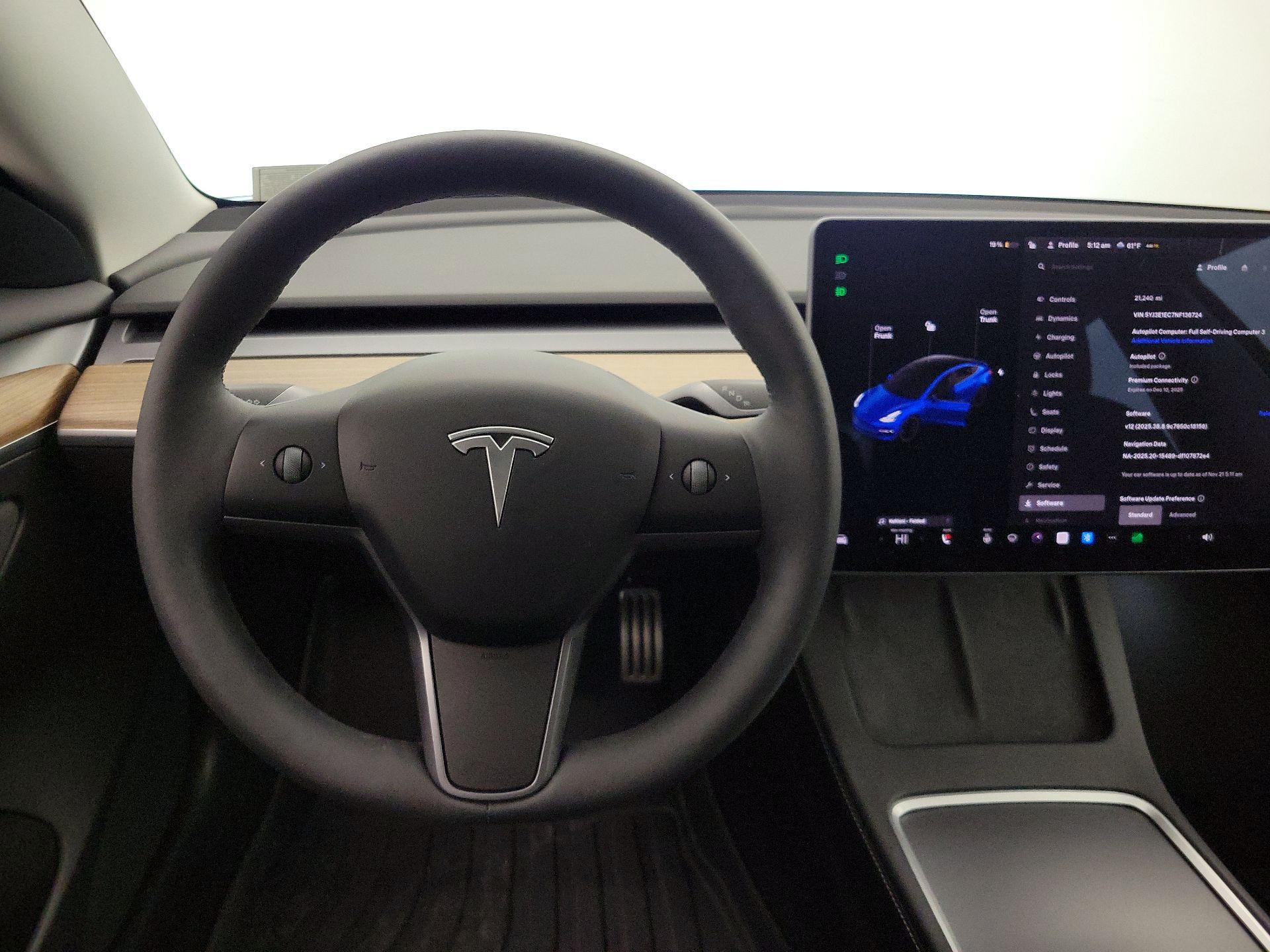 Thumbnail: 2022 Tesla Model 3 - 10