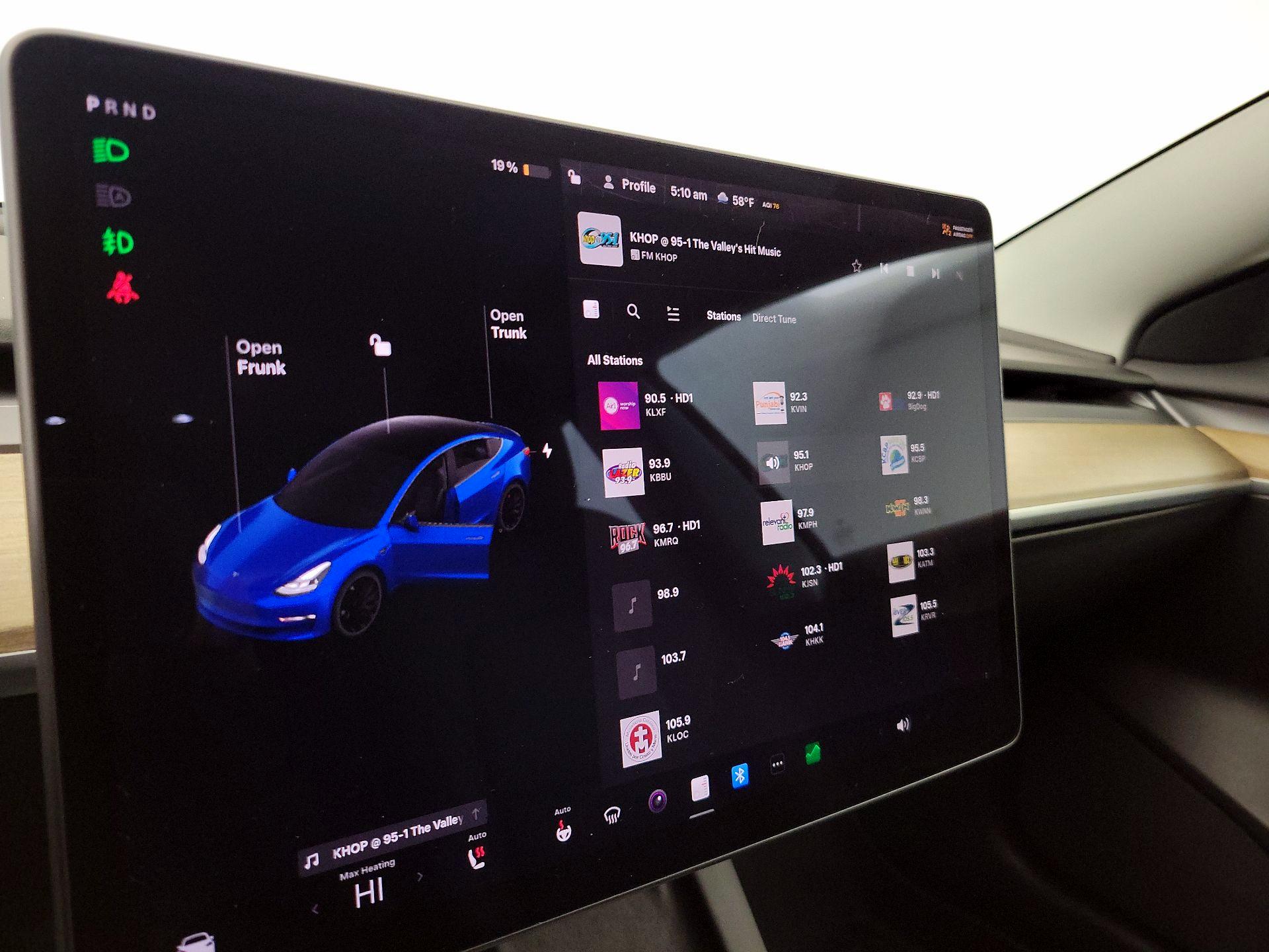 Thumbnail: 2022 Tesla Model 3 - 15